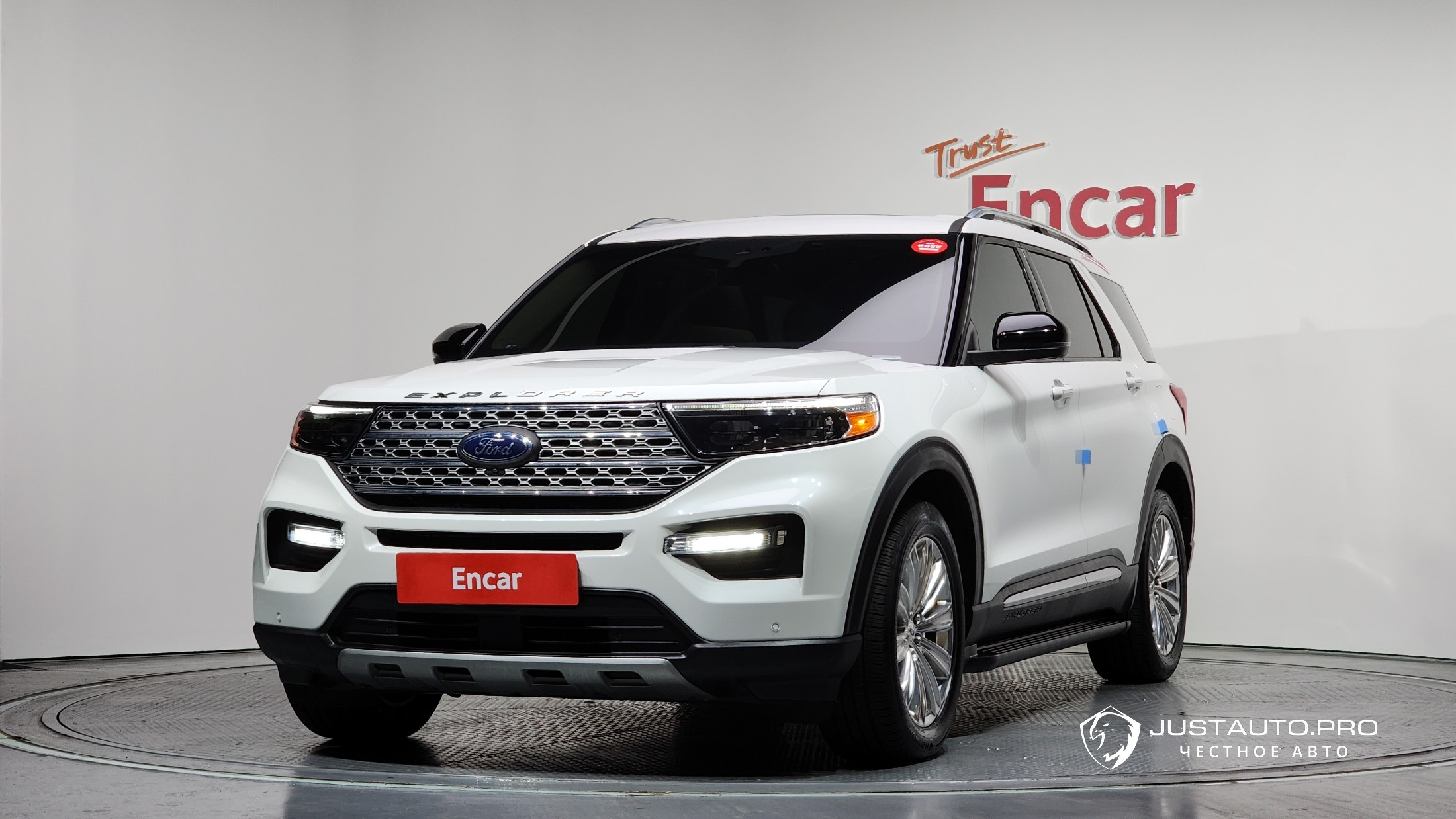 Автомобиль Ford Explorer