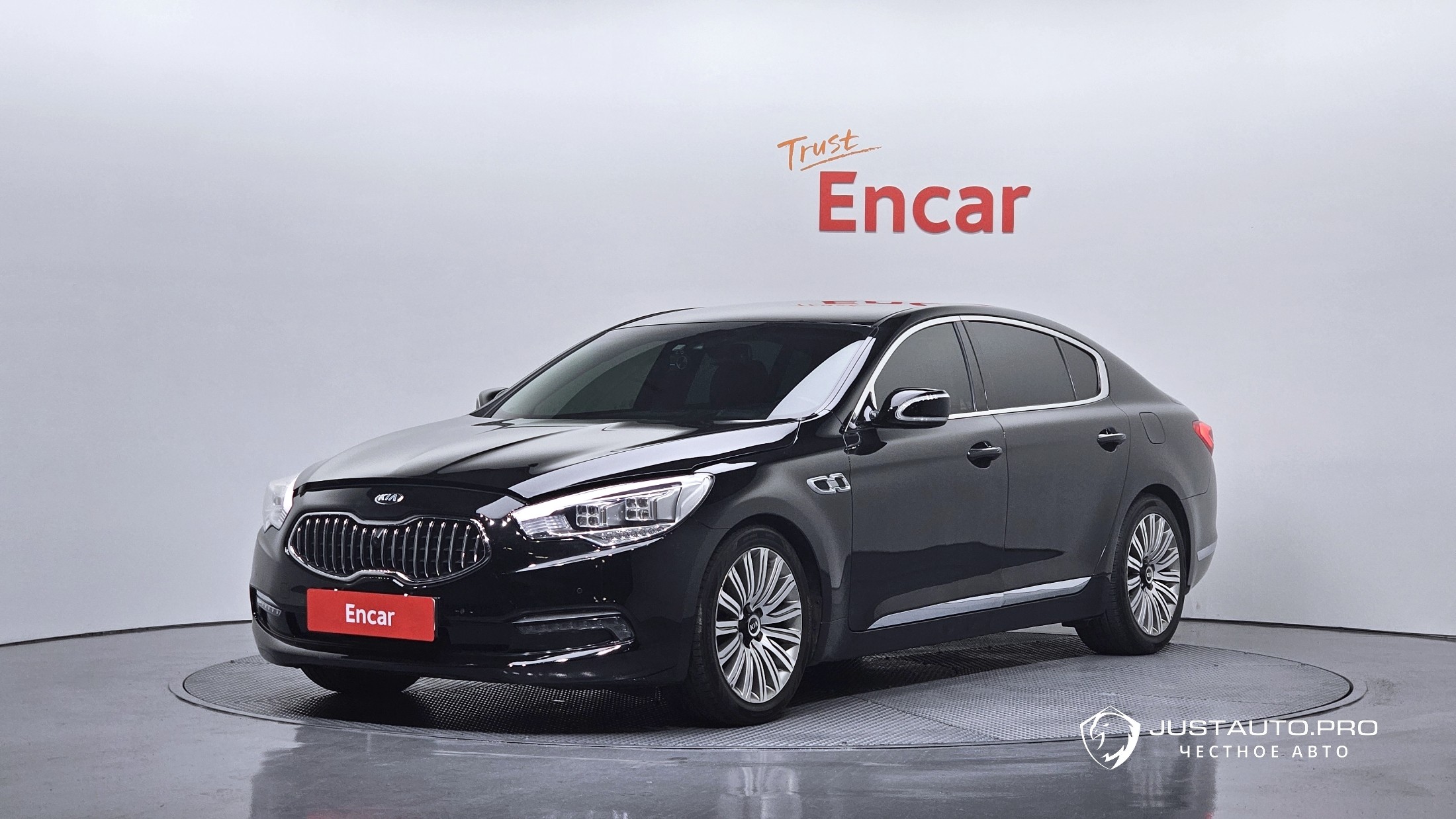 Автомобиль Kia K9