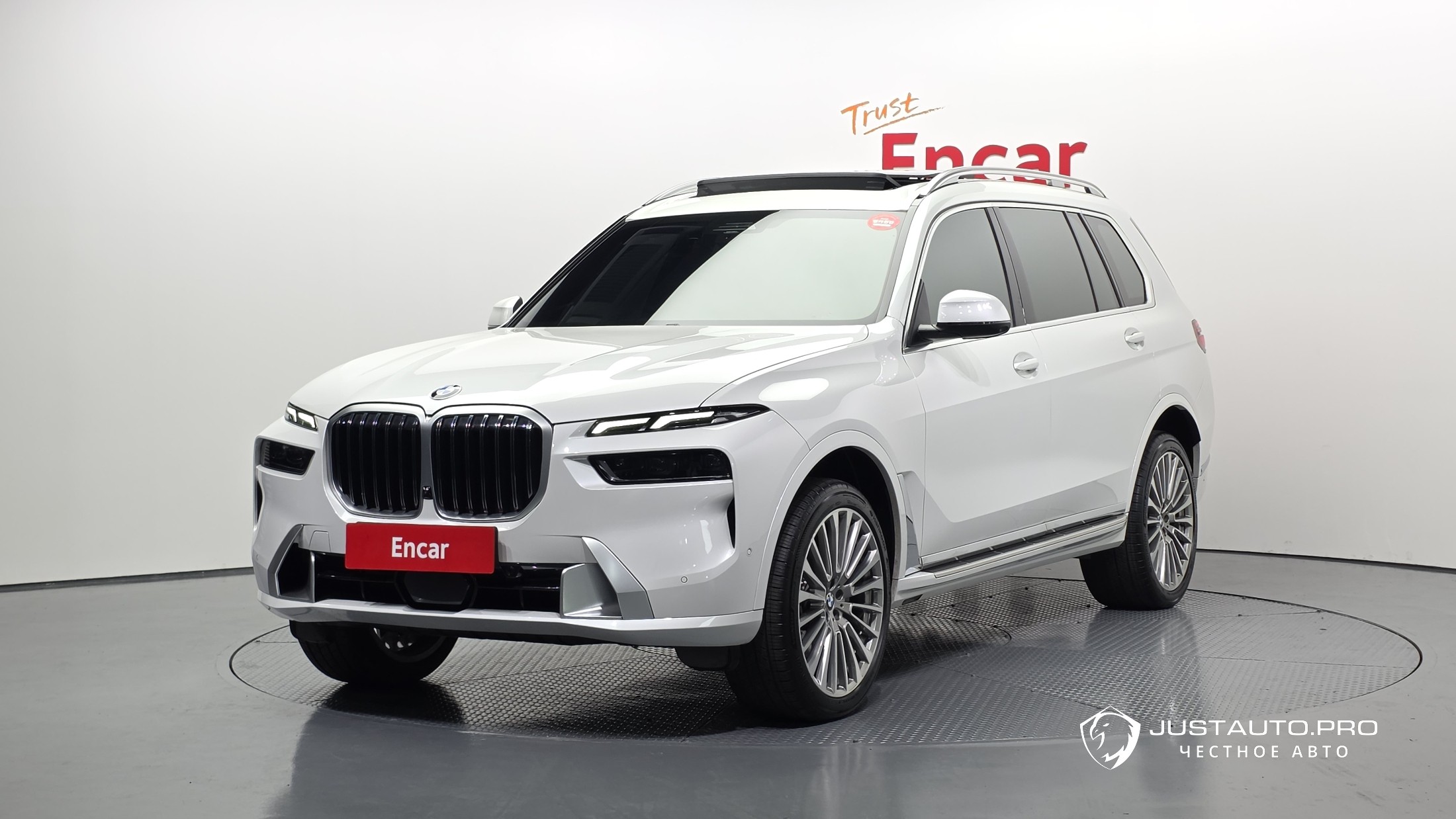 Автомобиль BMW X7