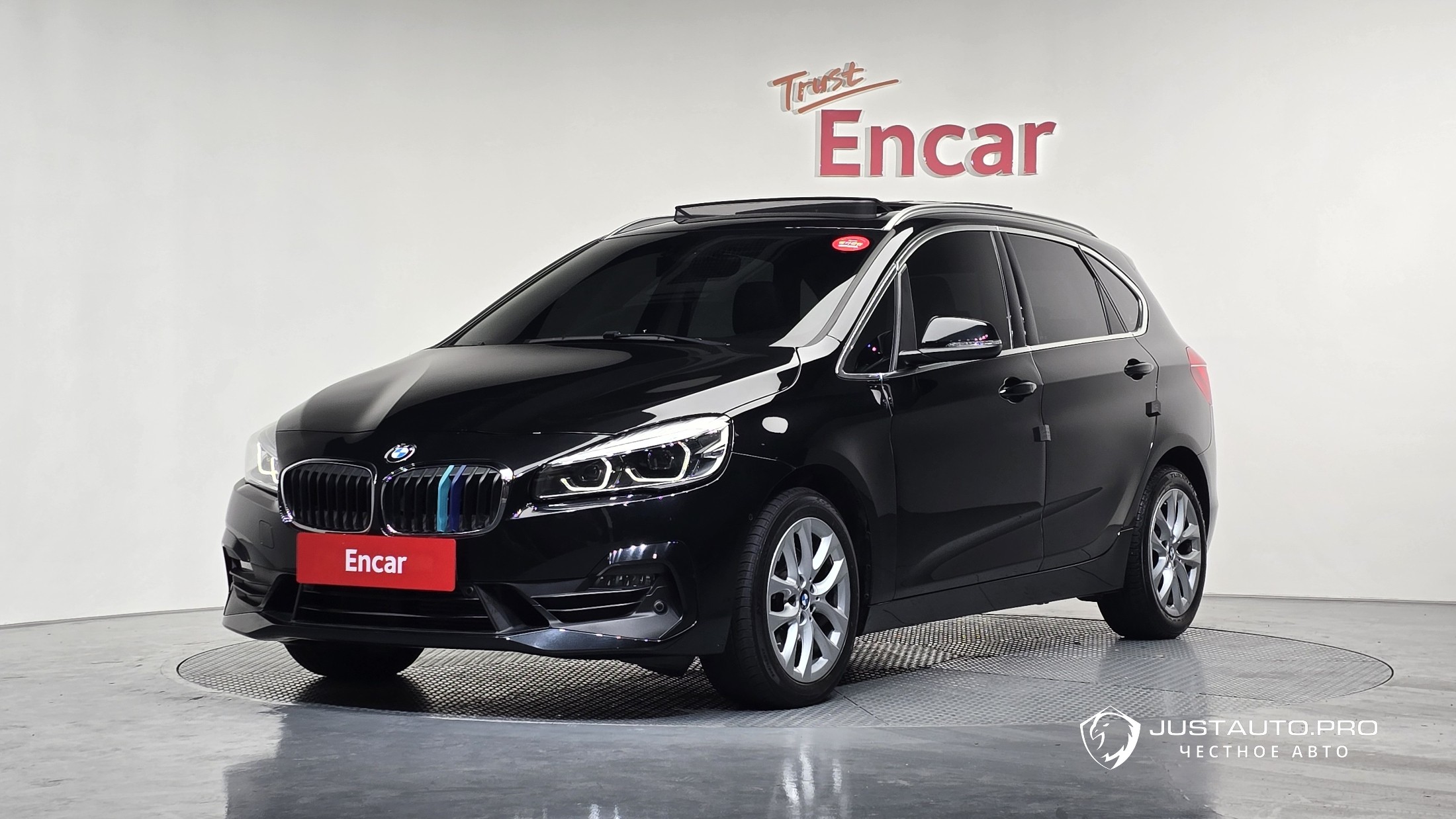 Автомобиль BMW 2-Series