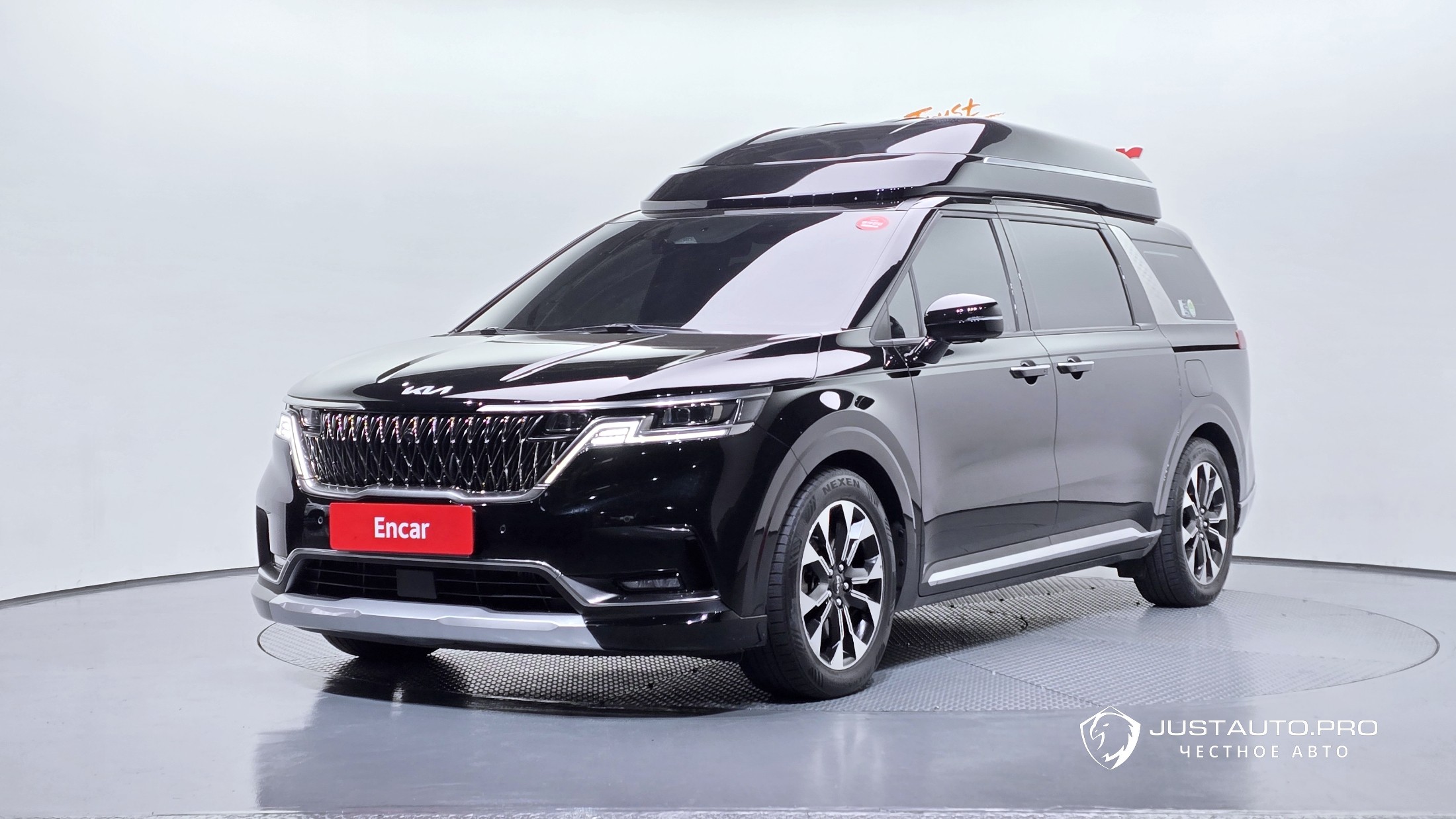 Автомобиль Kia Canival