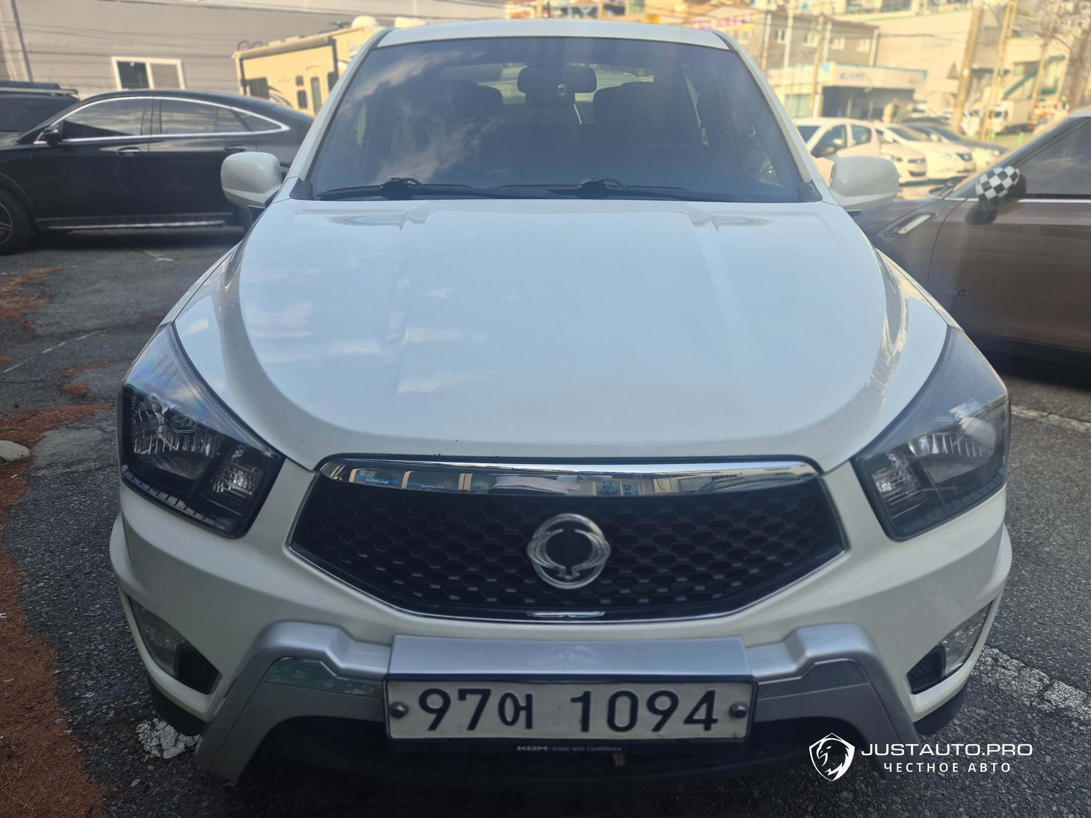 Автомобиль KG_Mobility_Ssangyong KORANDO