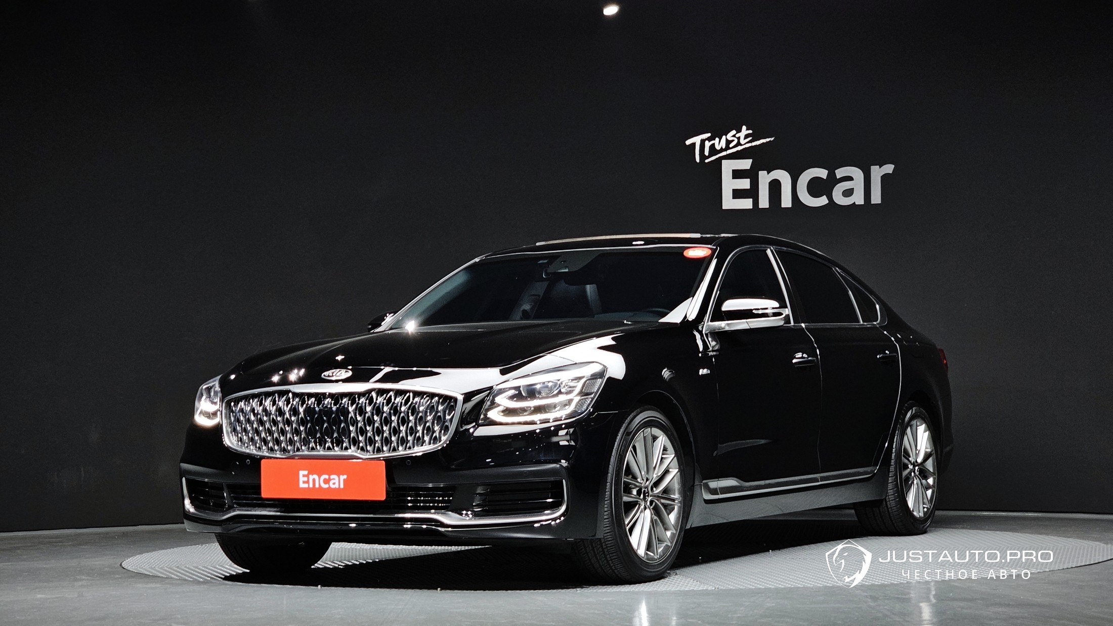 Автомобиль Kia K9