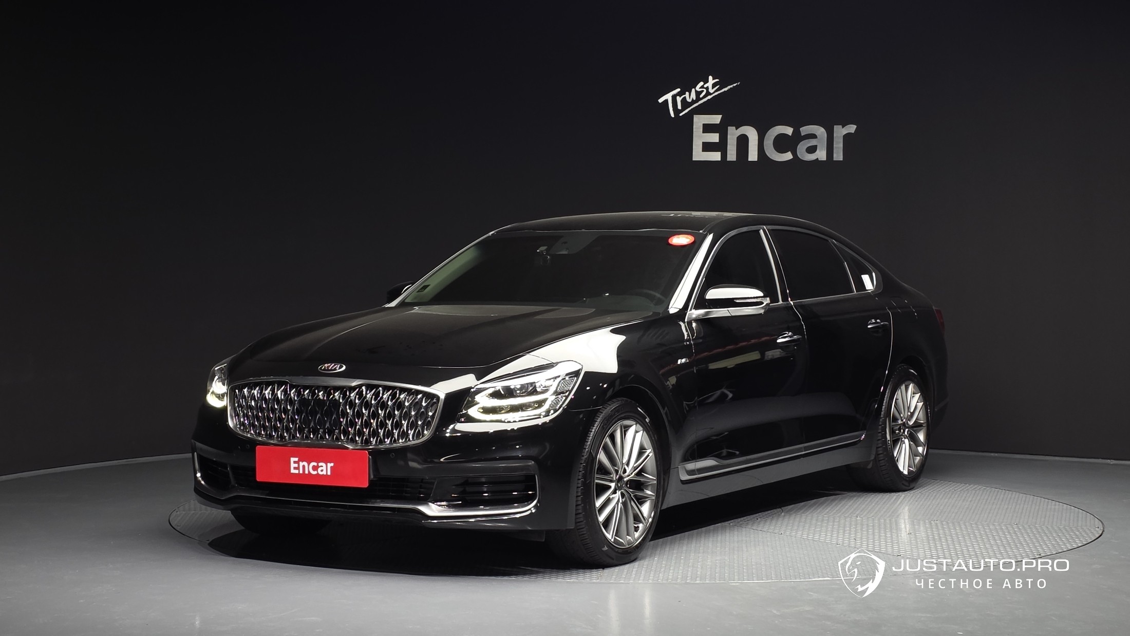 Автомобиль Kia K9