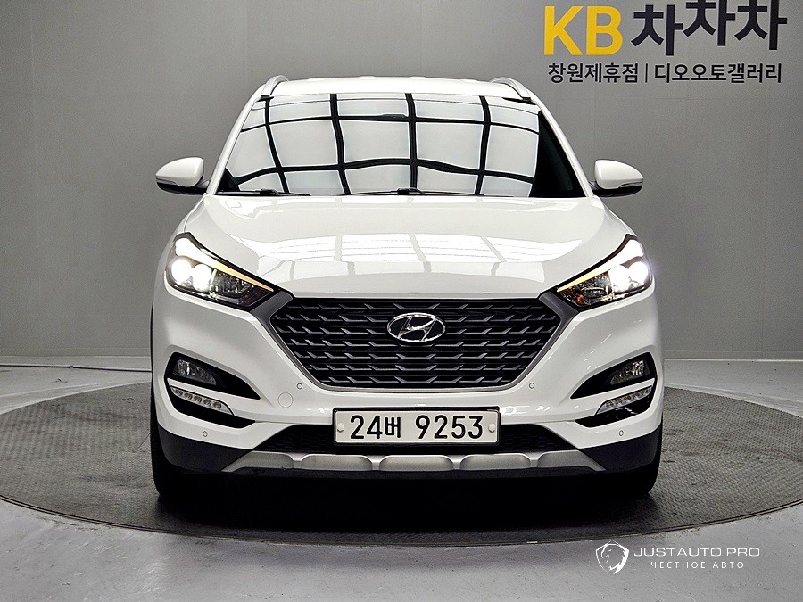 Автомобиль Hyundai Tucson