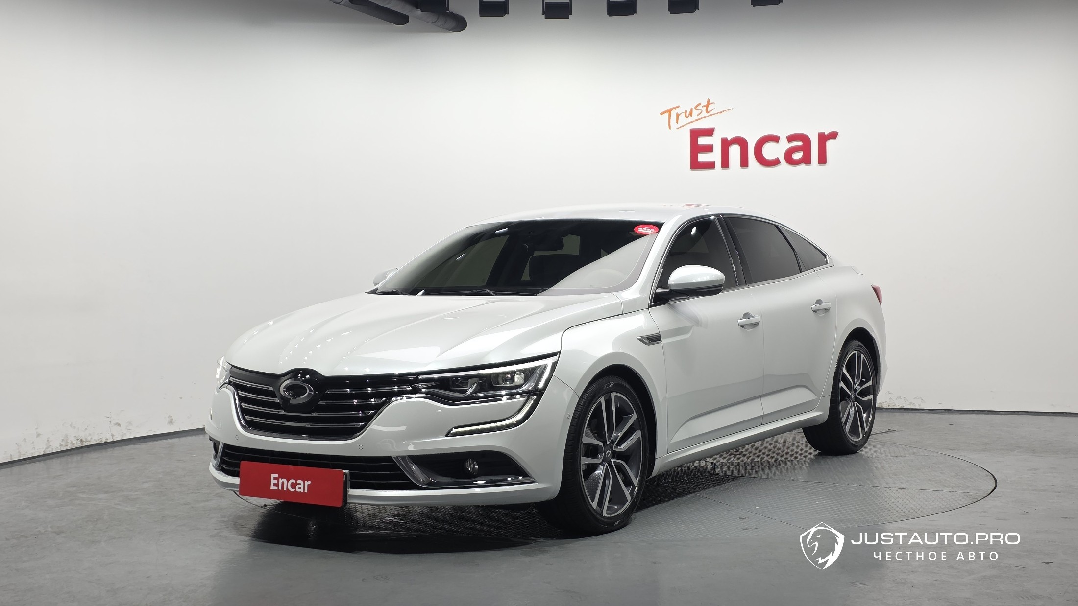 Автомобиль Renault-KoreaSamsung SM6