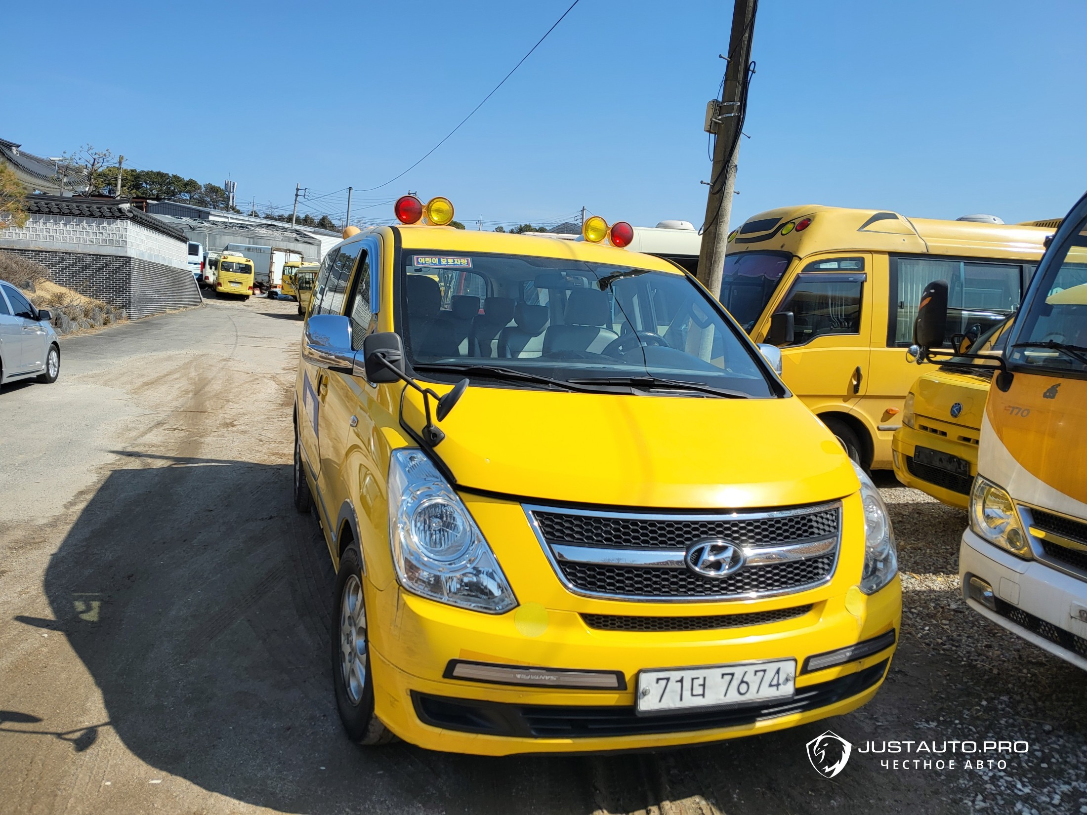 Автомобиль Hyundai Starex