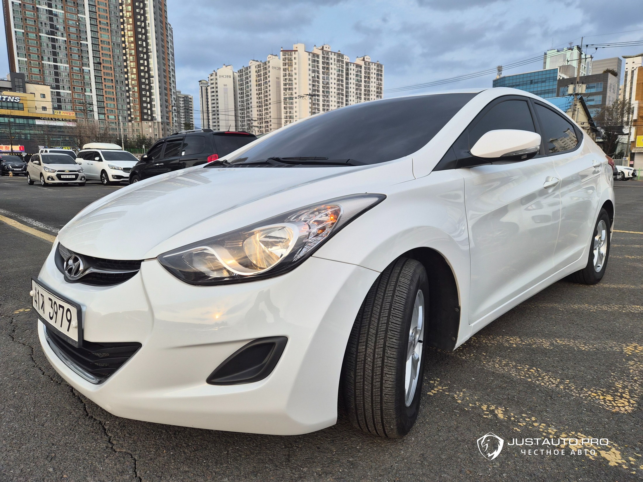 Автомобиль Hyundai AVANTE