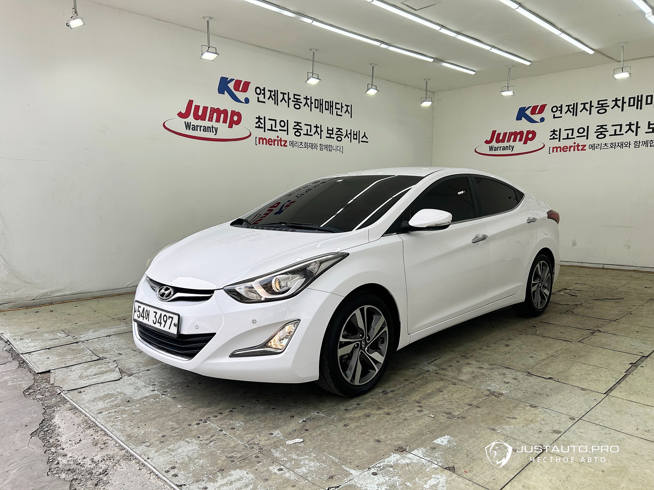 Автомобиль Hyundai AVANTE