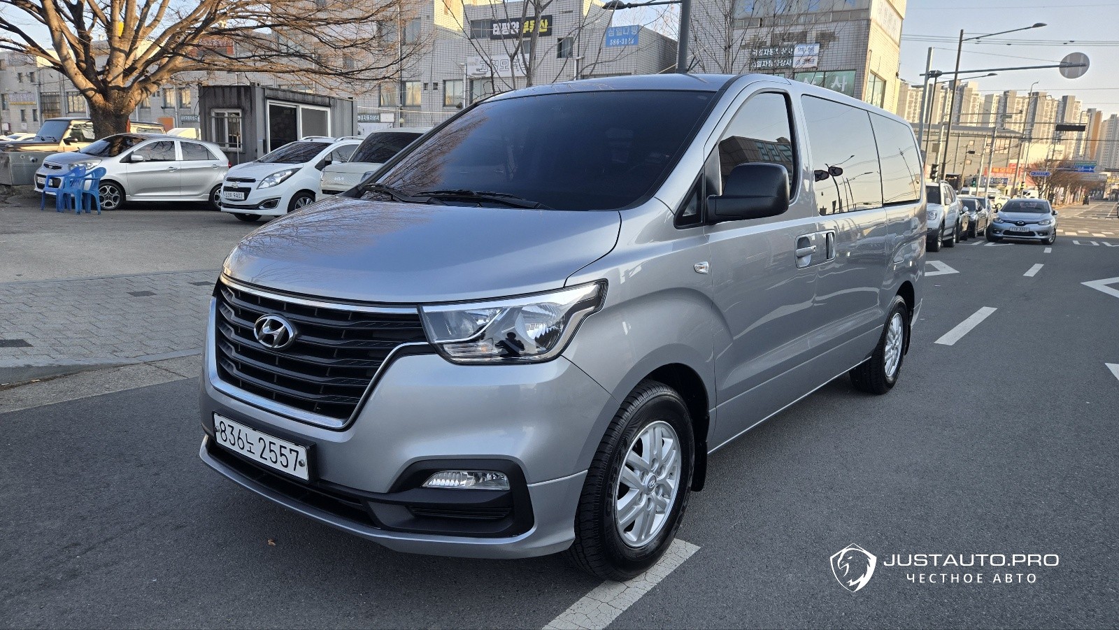 Автомобиль Hyundai Starex