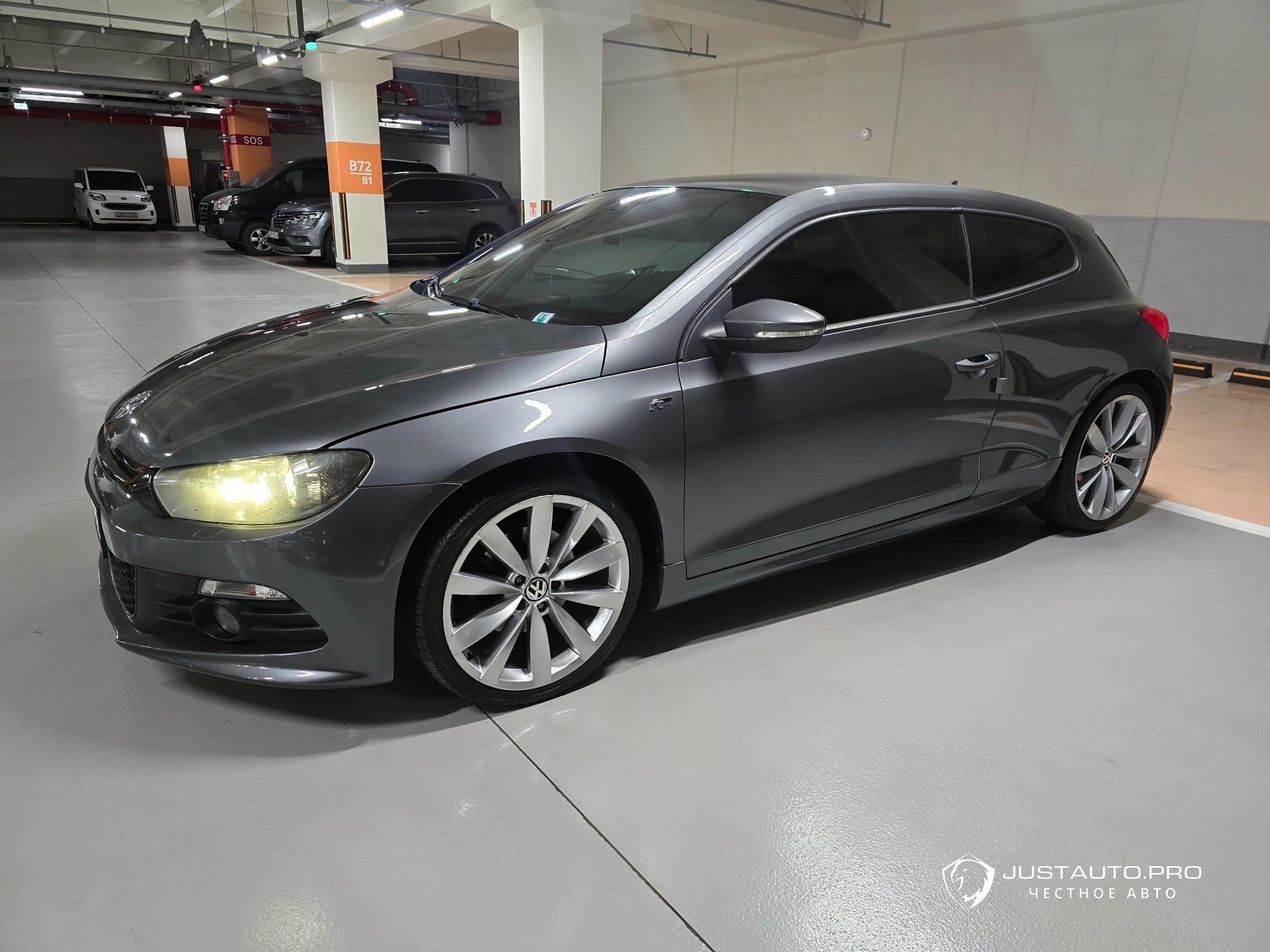 Автомобиль Volkswagen Scirocco