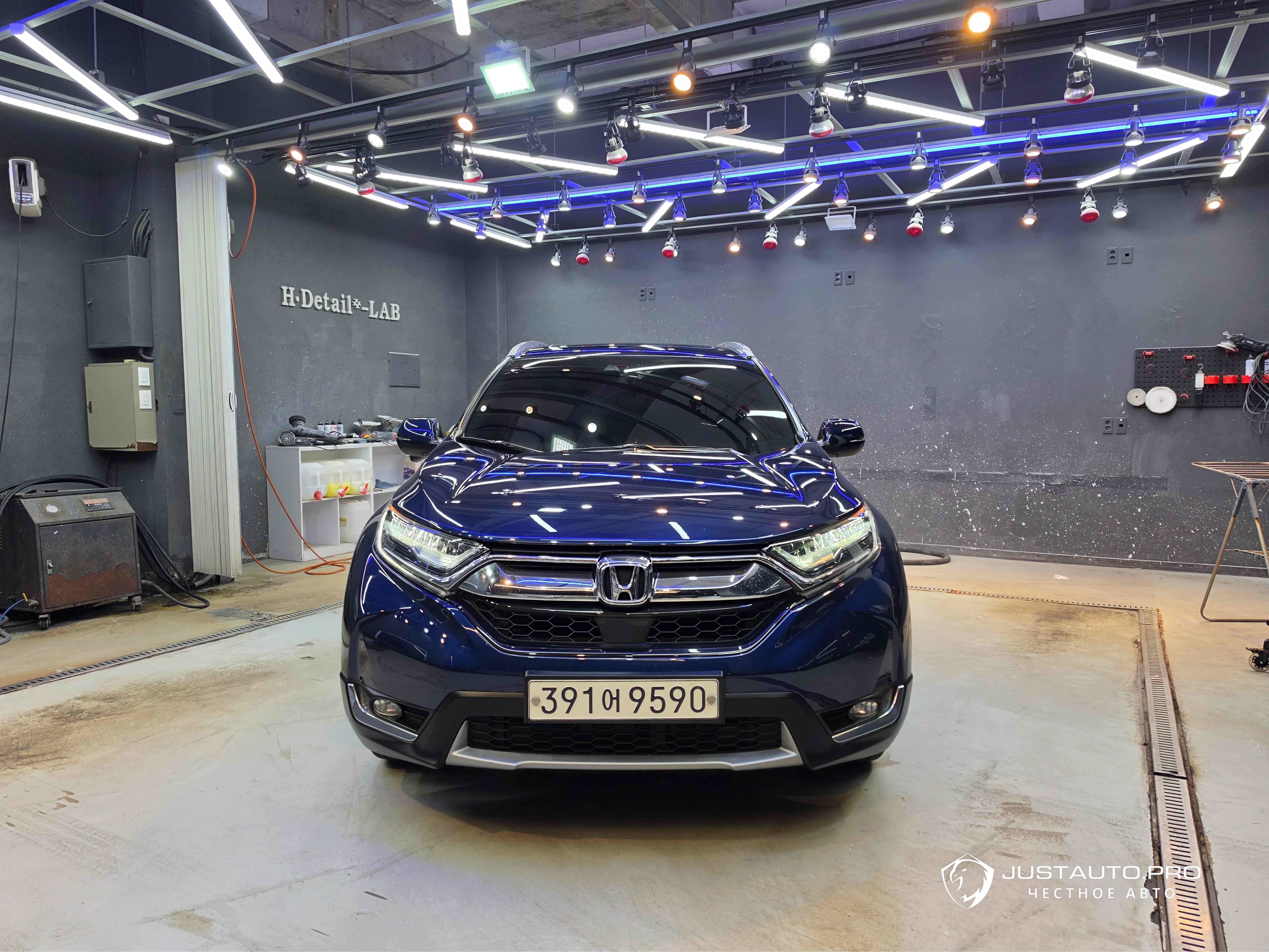 Автомобиль Honda CR-V