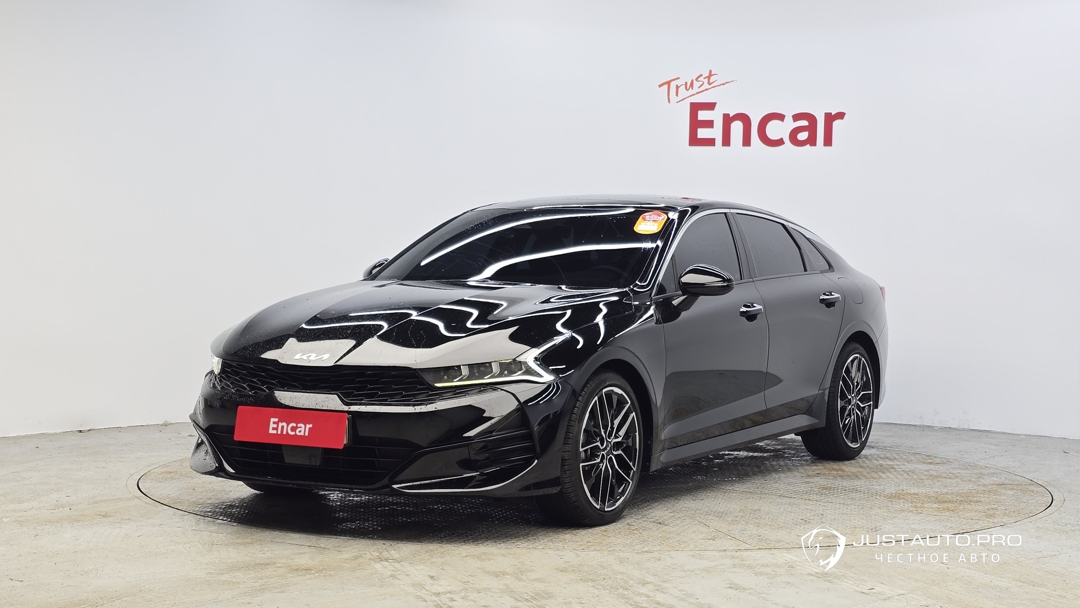 Автомобиль Kia K5