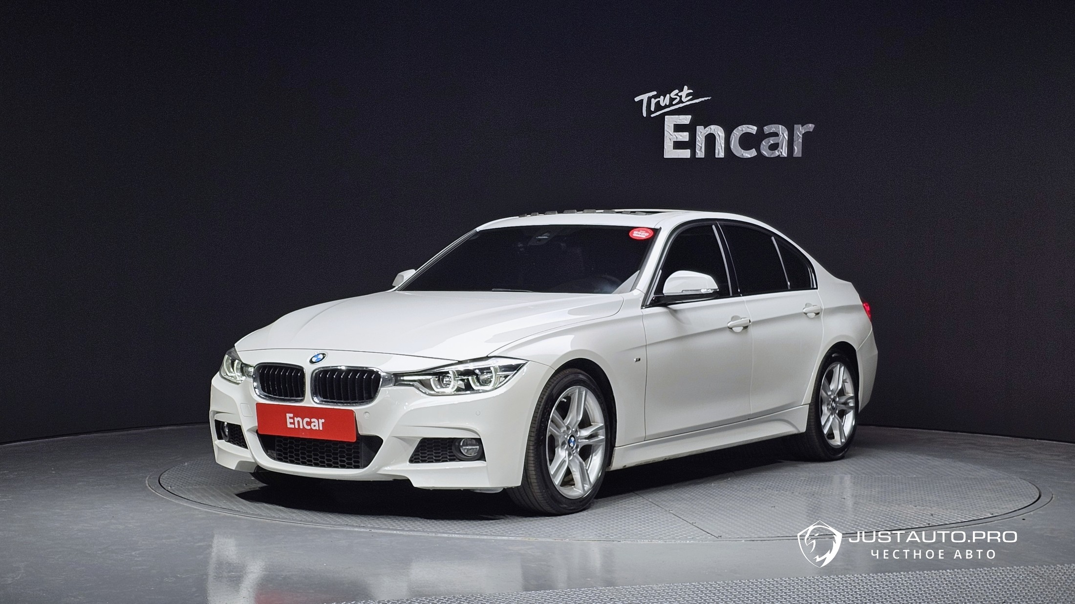 Автомобиль BMW 3-Series