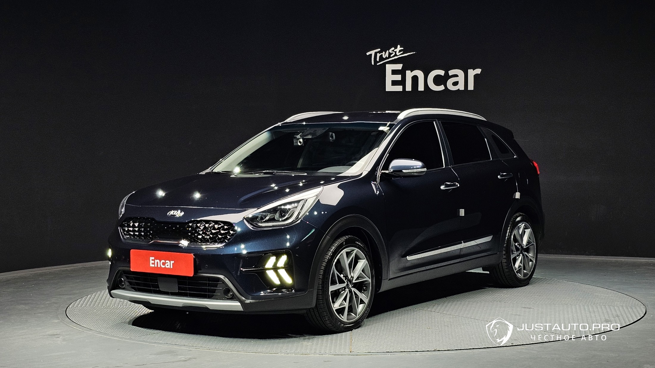 Автомобиль Kia Niro