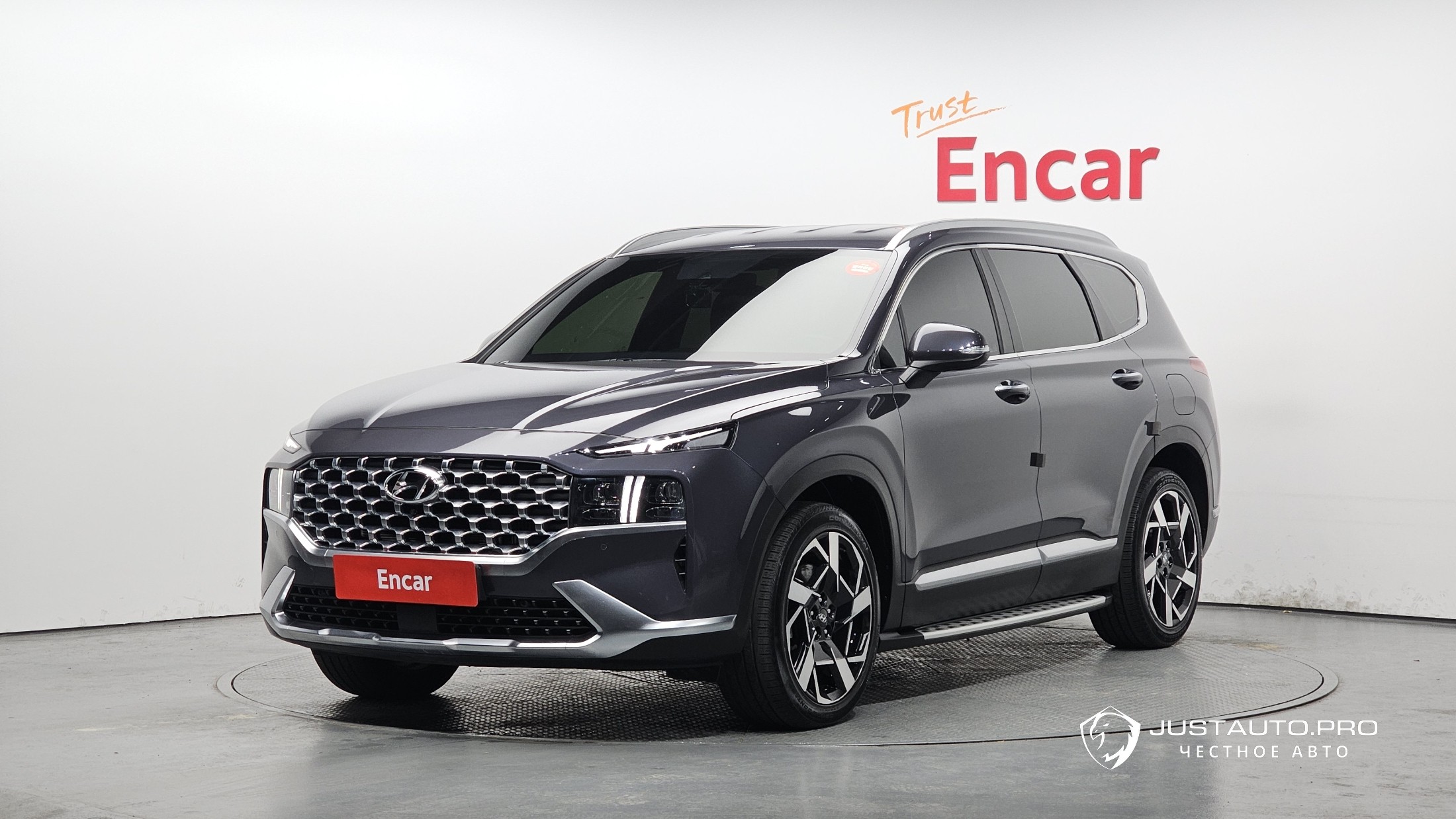 Автомобиль Hyundai Santafe