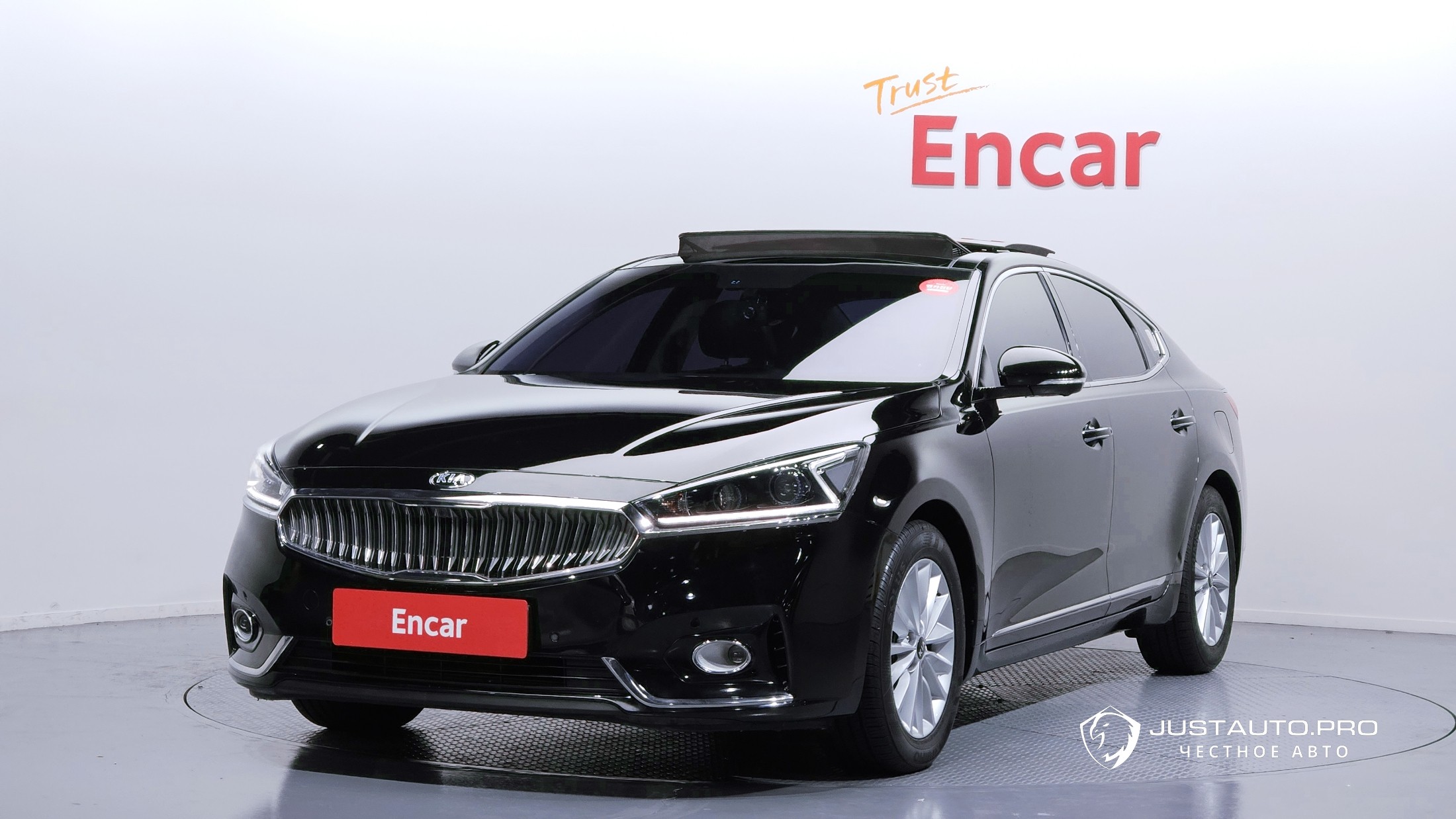 Автомобиль Kia K7