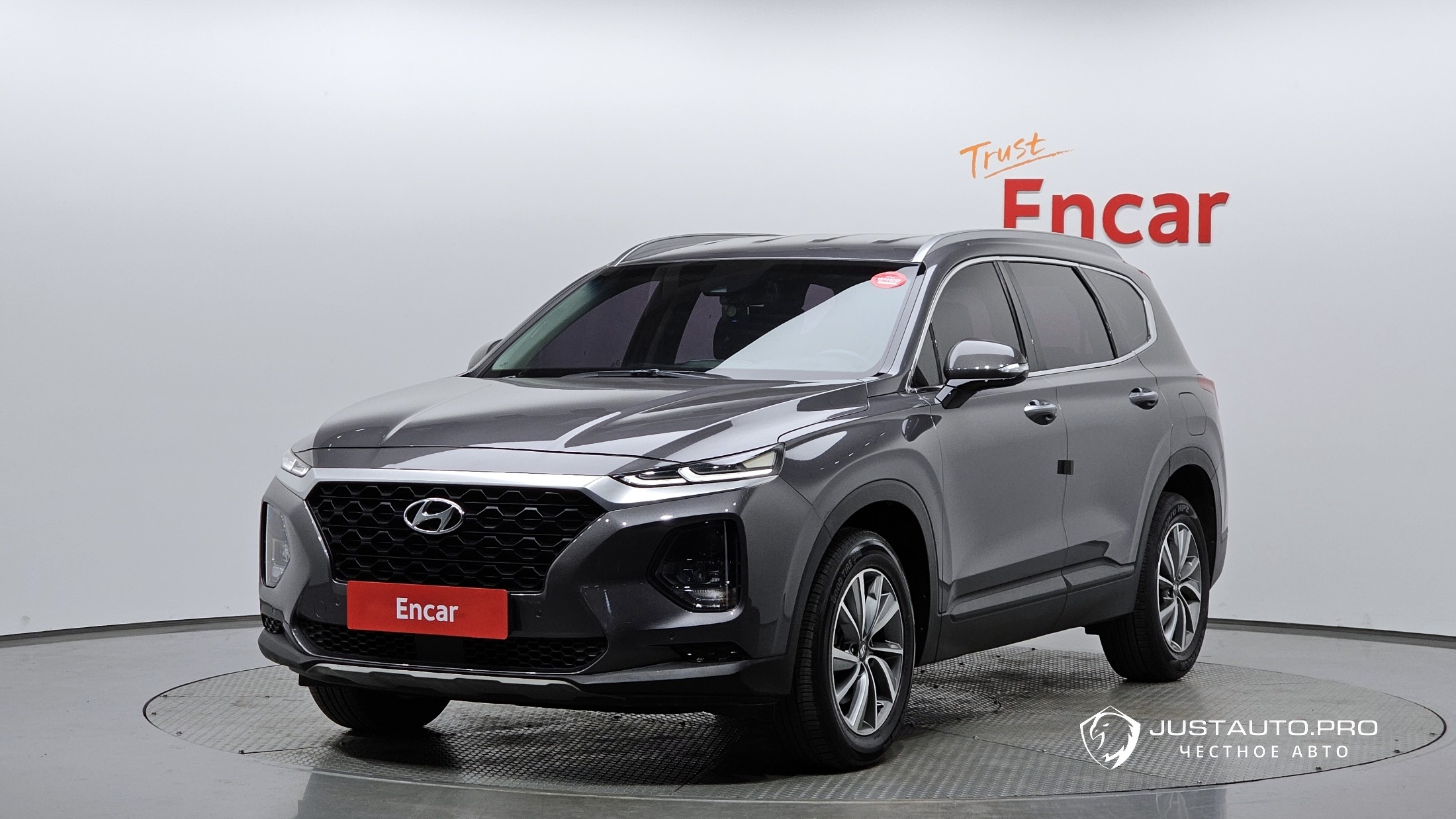 Автомобиль Hyundai Santafe