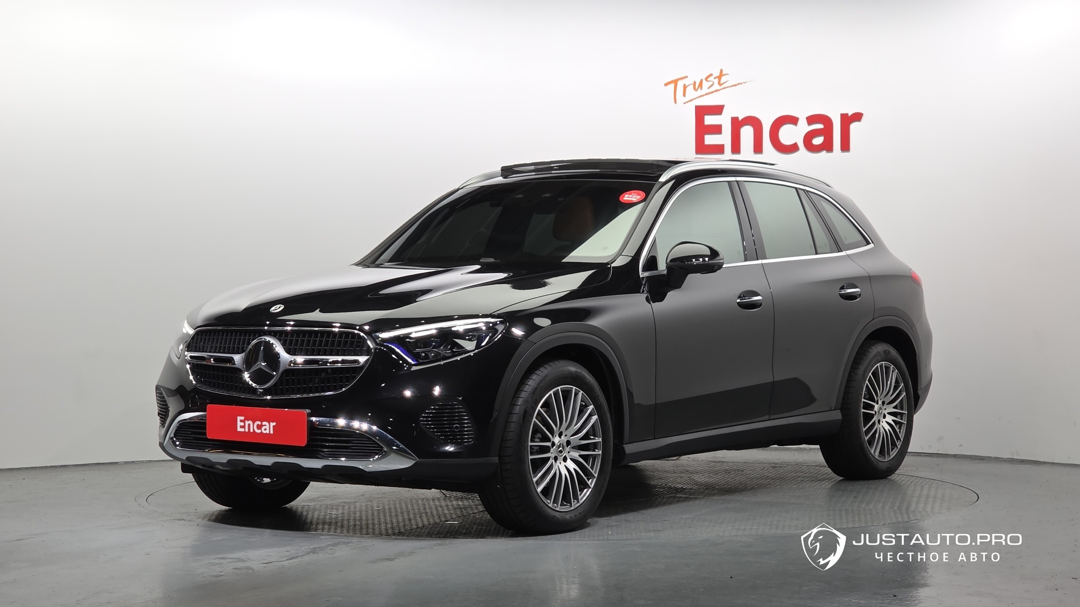 Автомобиль Mercedes-Benz GLC-Class