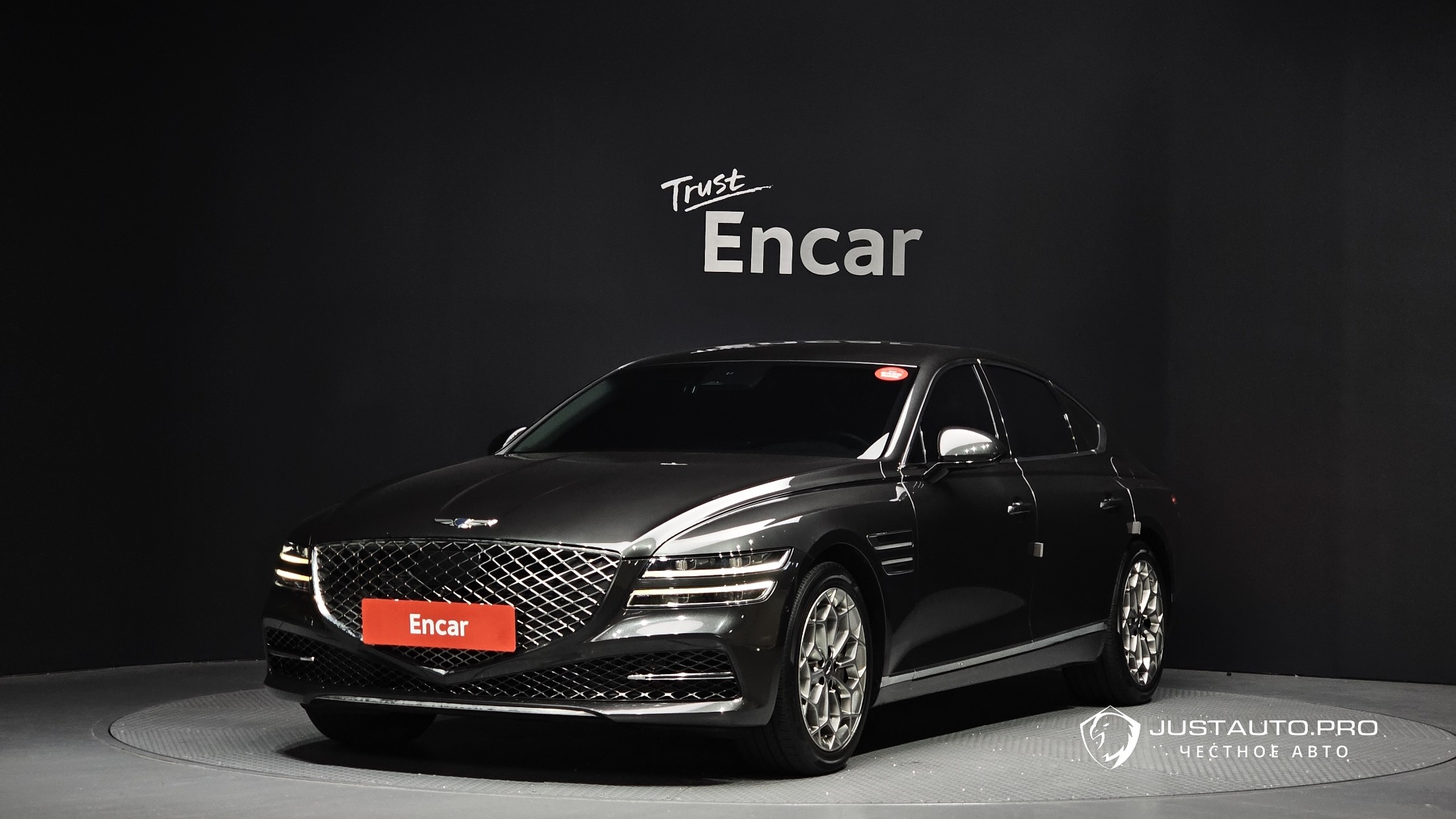 Автомобиль Genesis G80