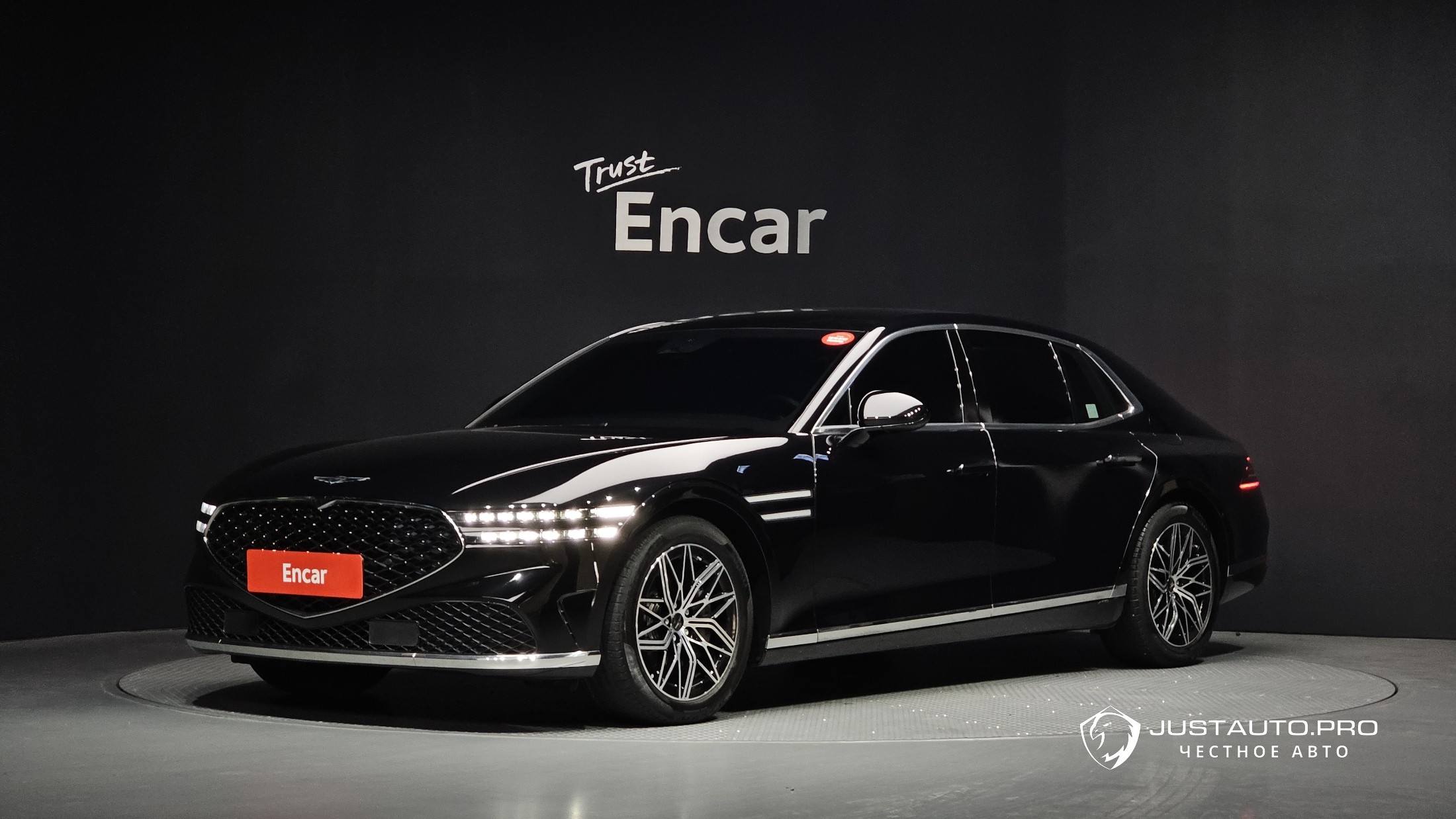 Автомобиль Genesis G90