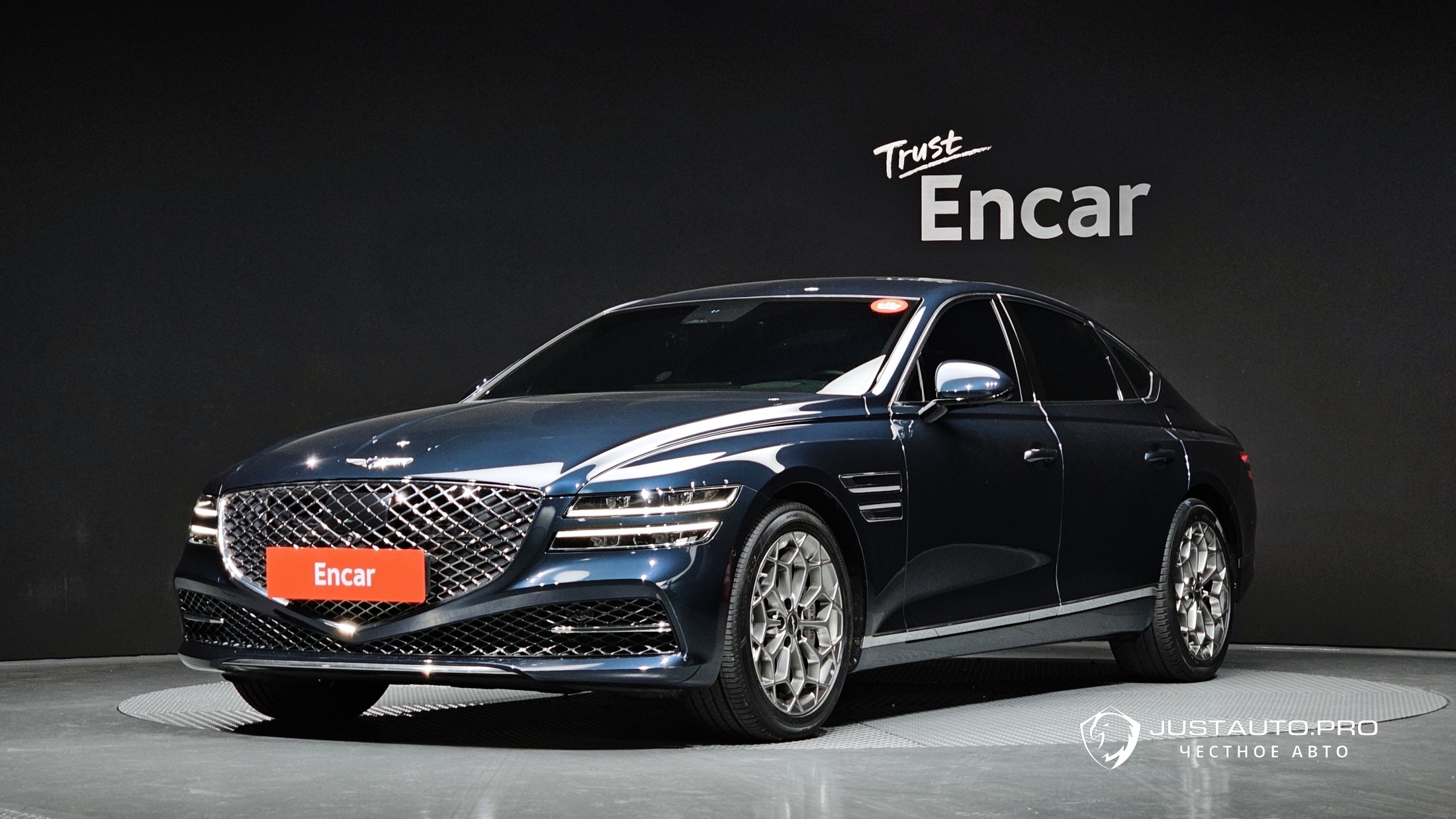 Автомобиль Genesis G80