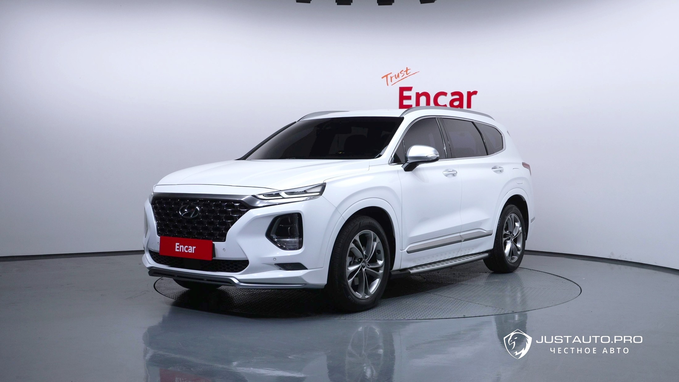 Автомобиль Hyundai Santafe