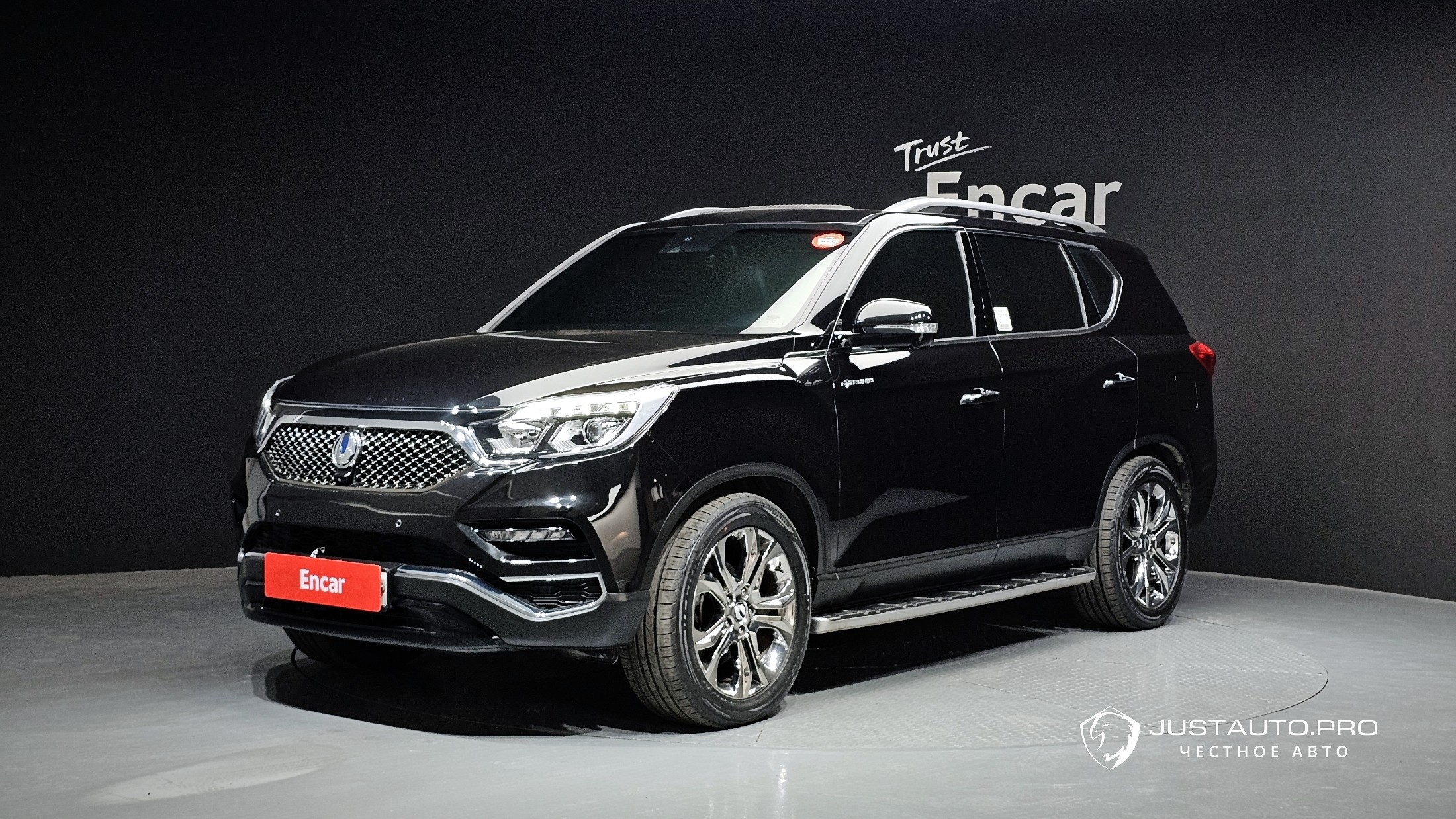 Автомобиль KG_Mobility_Ssangyong Rexton