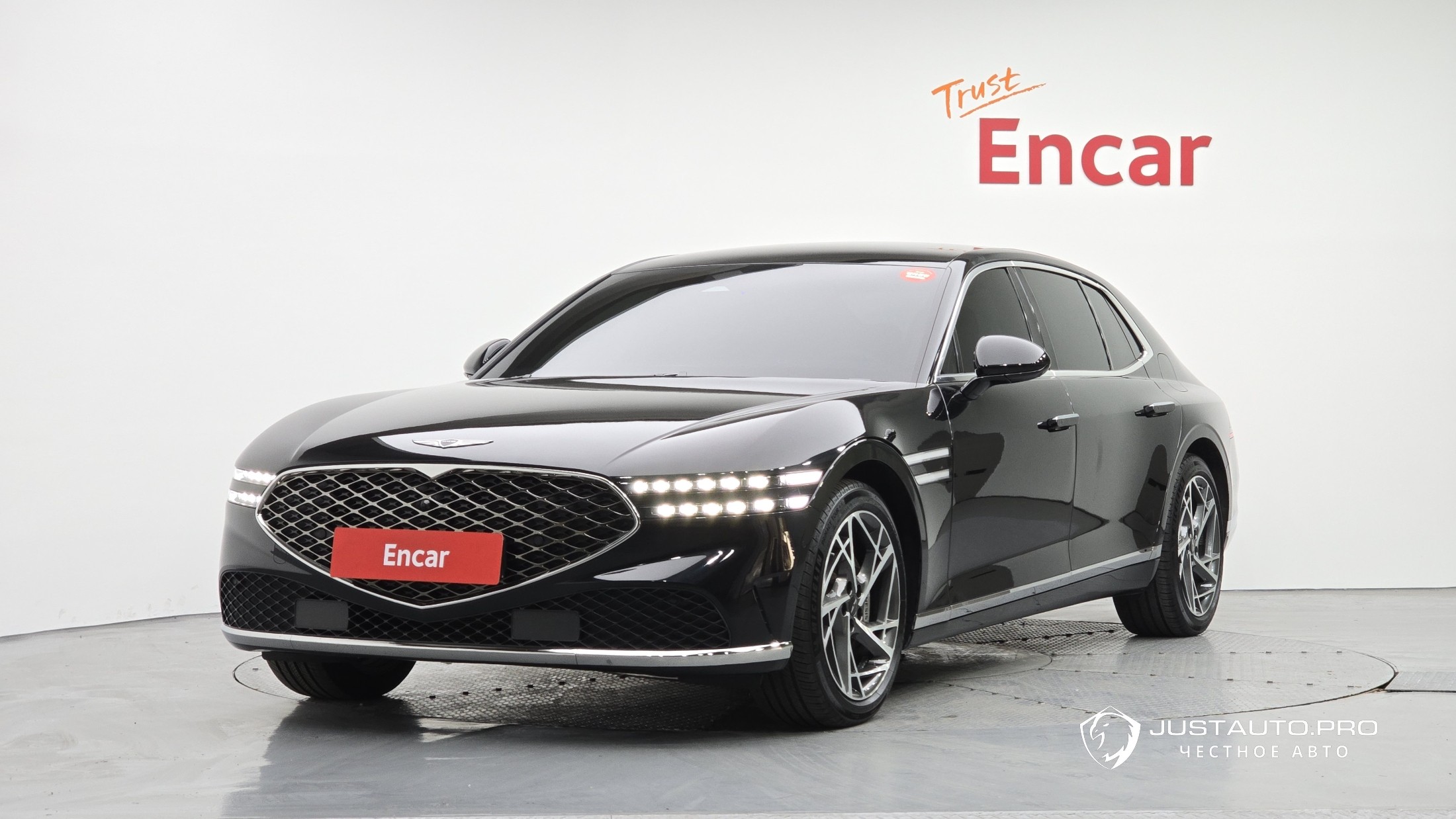 Автомобиль Genesis G90