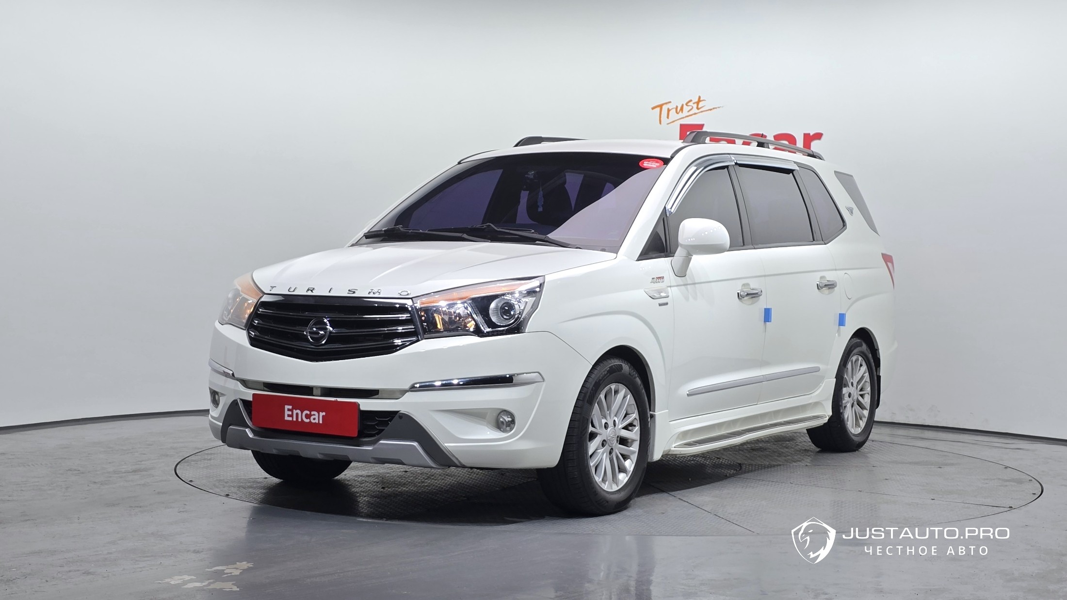 Автомобиль KG_Mobility_Ssangyong KORANDO