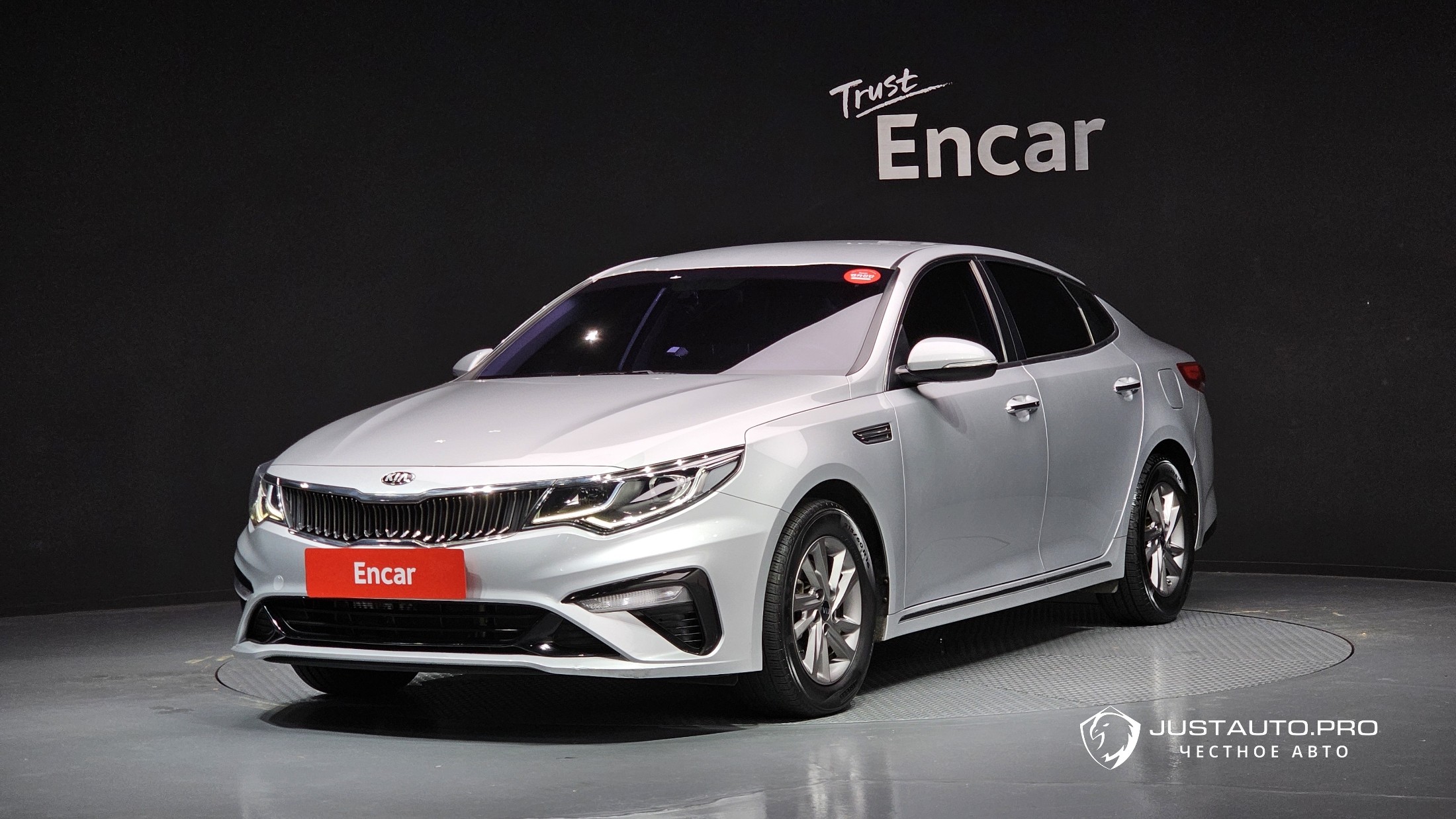 Автомобиль Kia K5