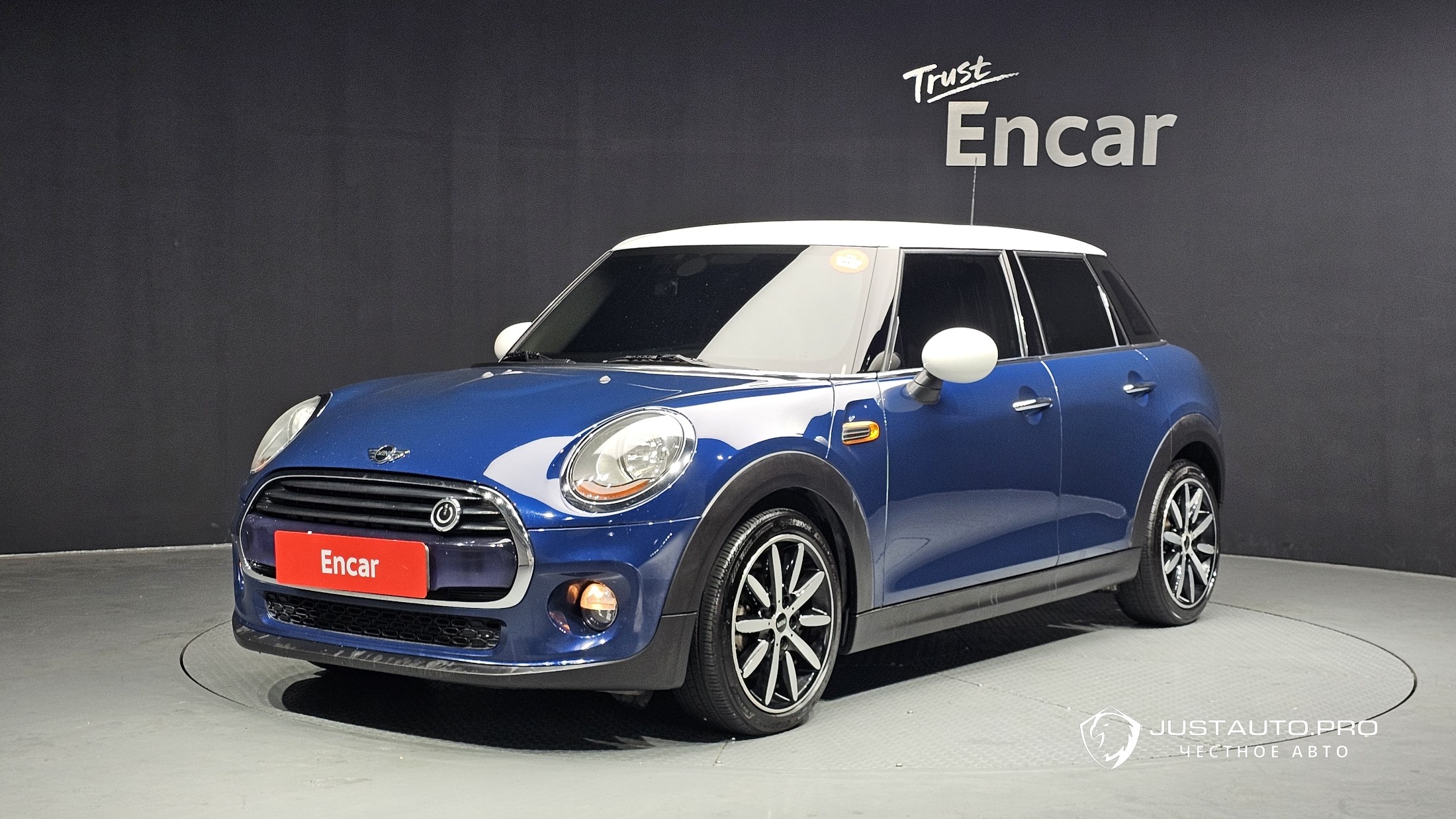 Автомобиль Mini Cooper