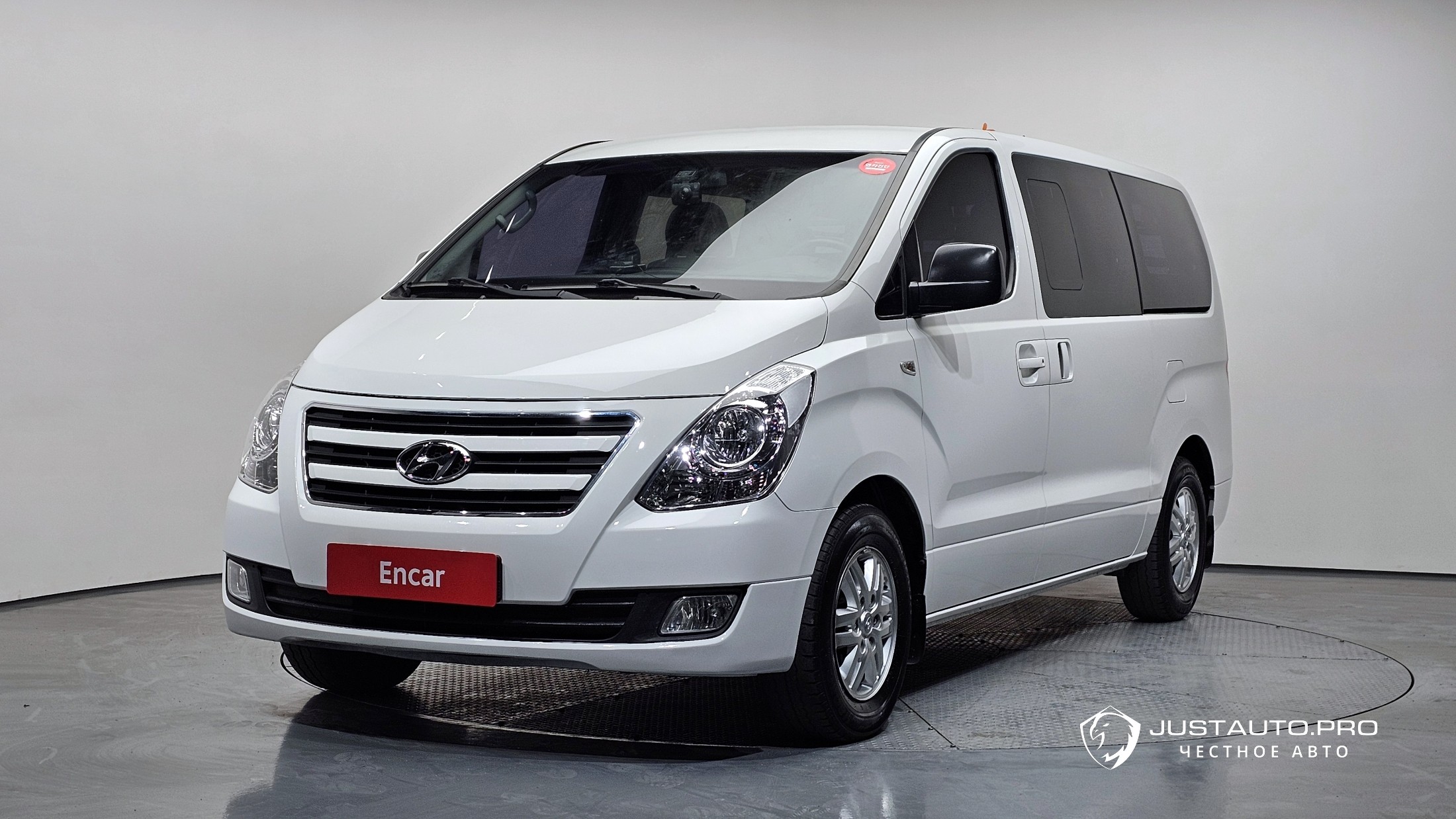 Автомобиль Hyundai Starex