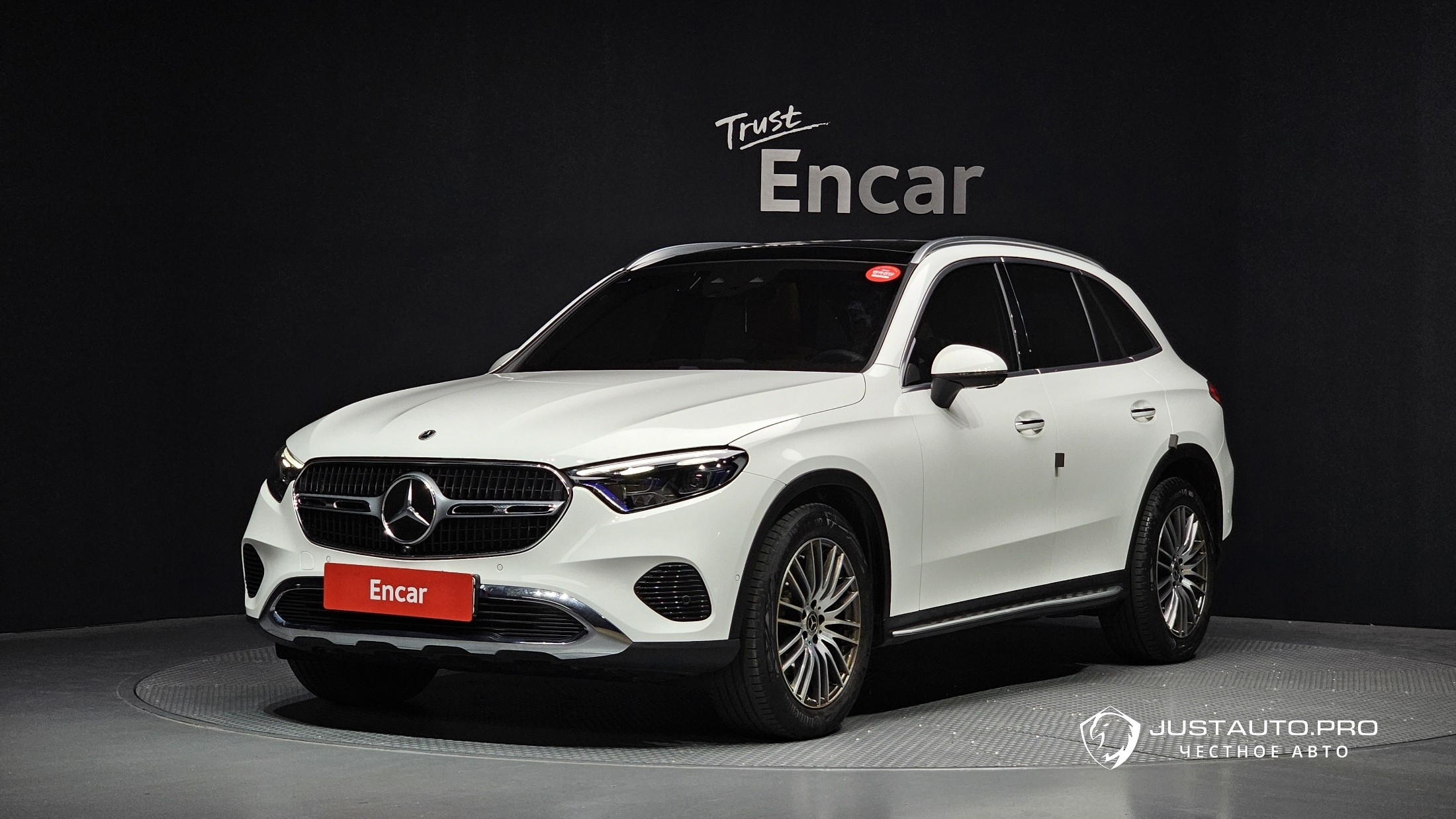 Автомобиль Mercedes-Benz GLC-Class