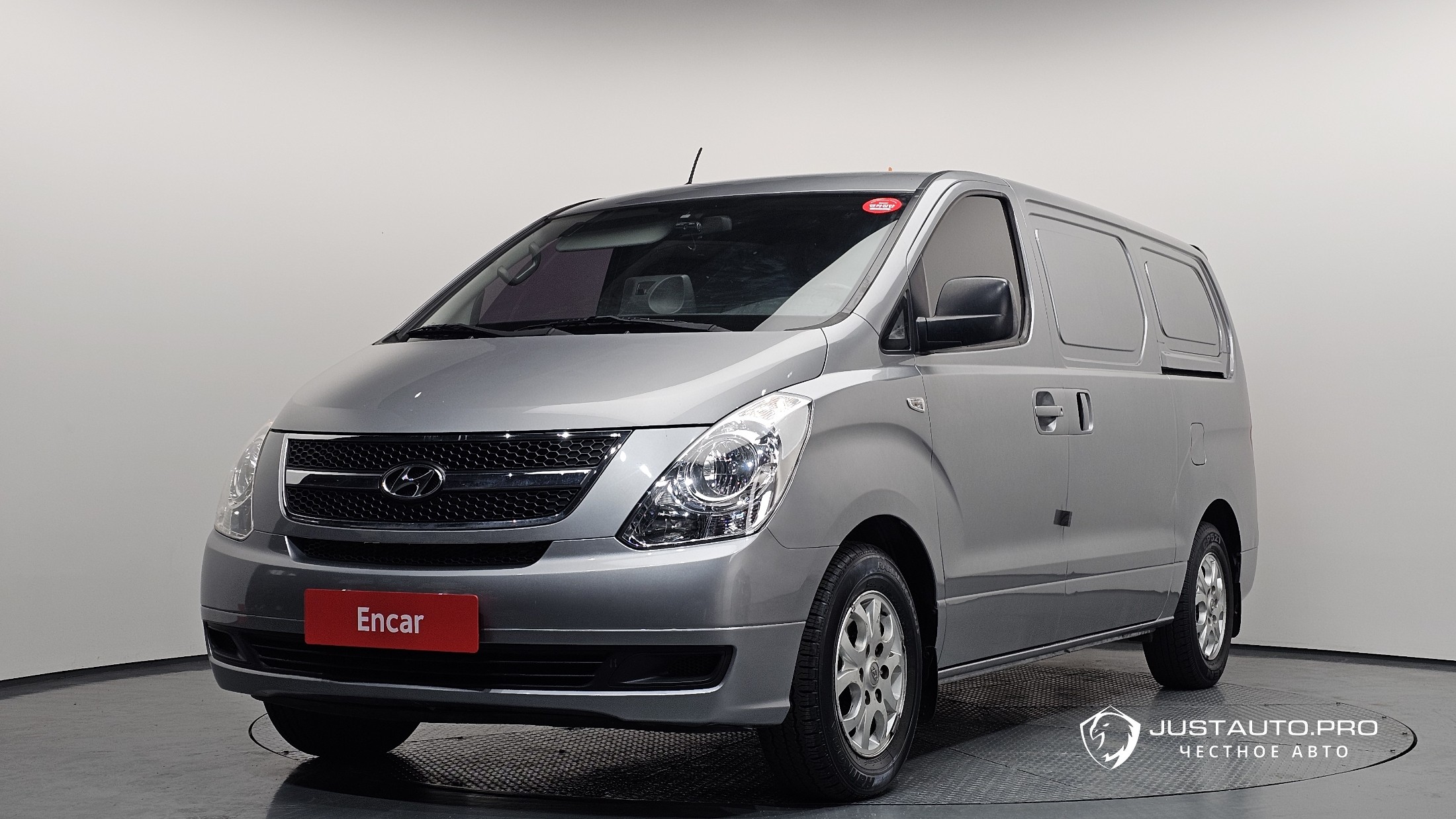 Автомобиль Hyundai Starex