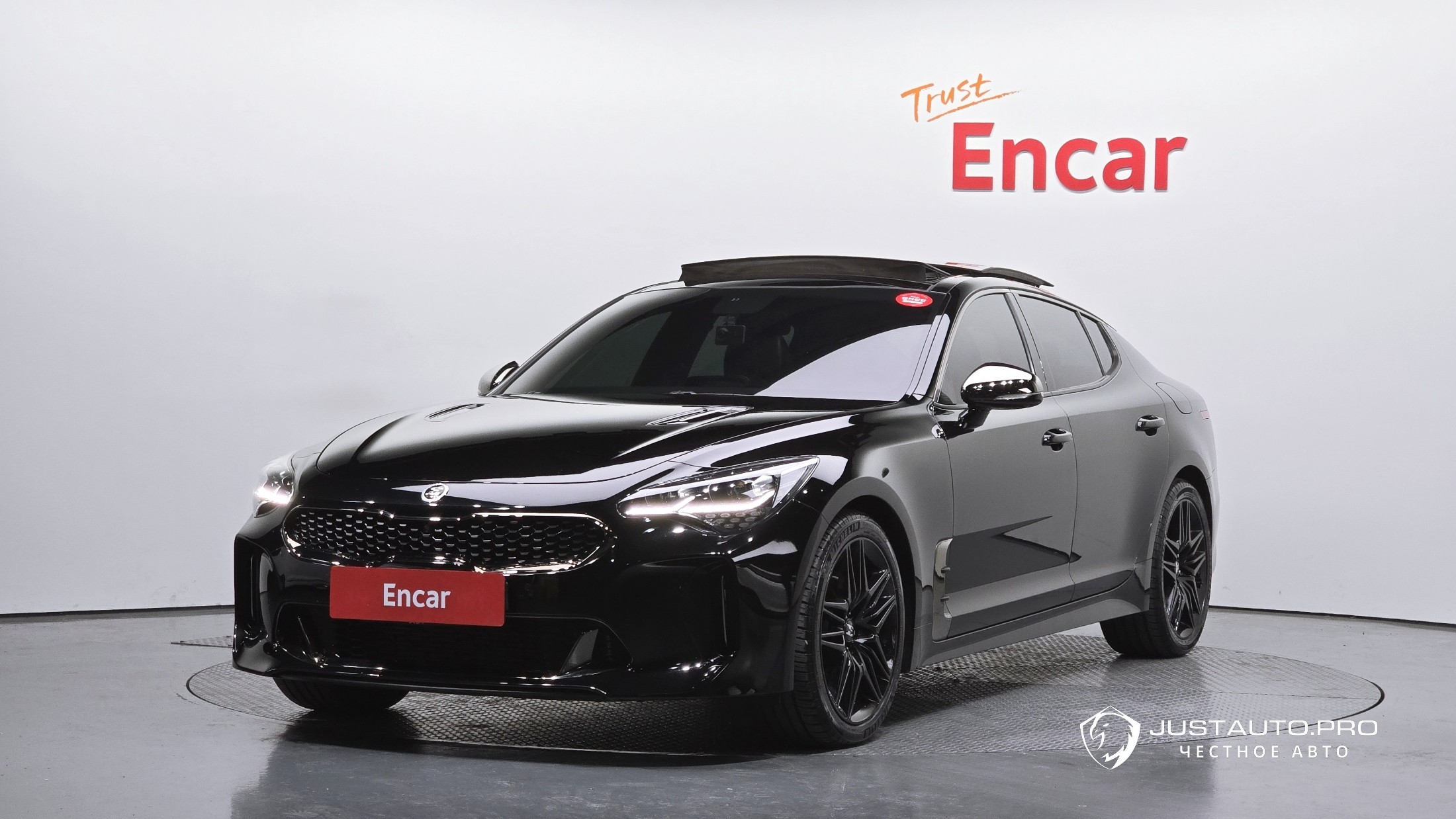 Автомобиль Kia Stinger