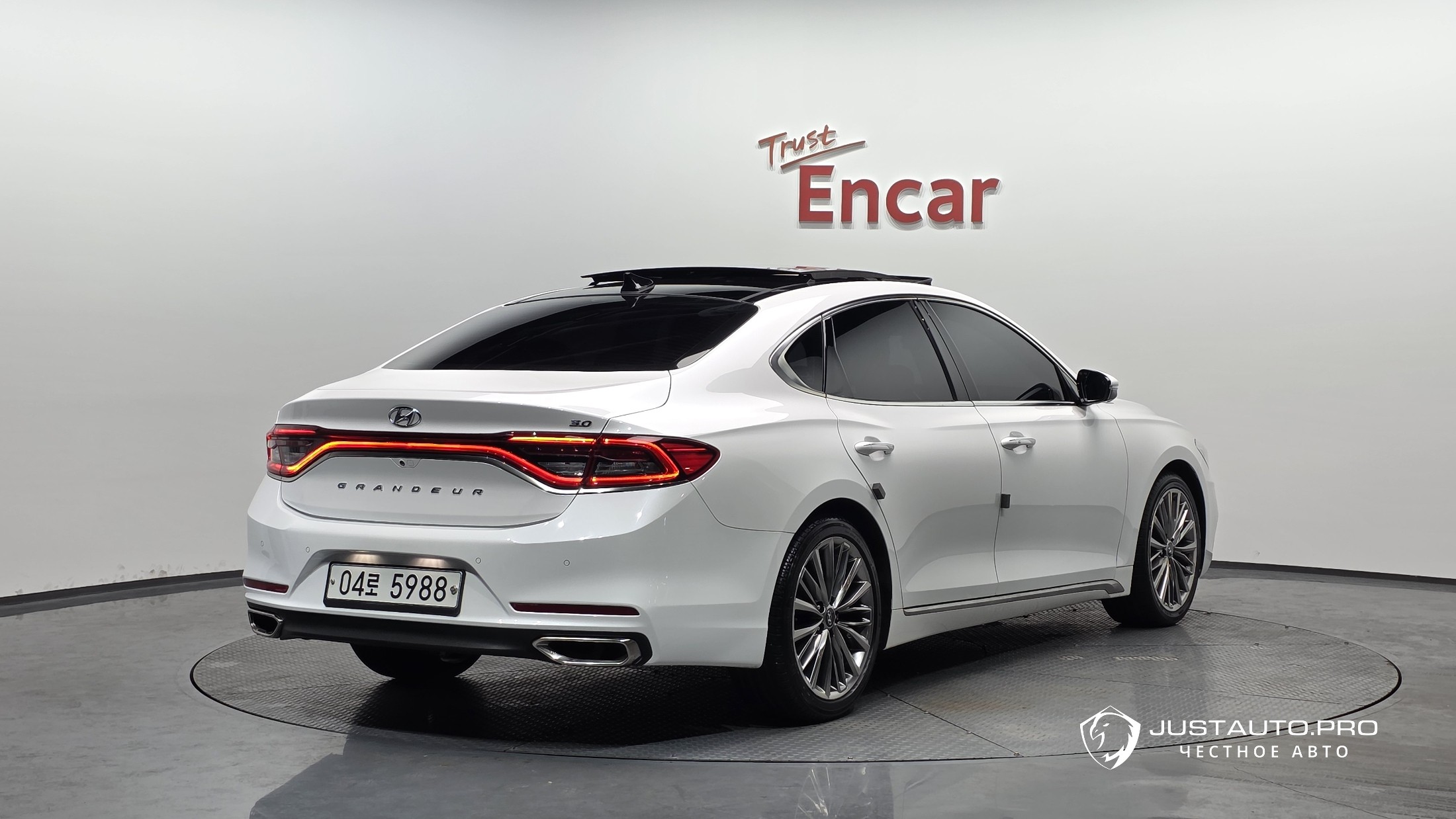 Автомобиль Hyundai Grandeur