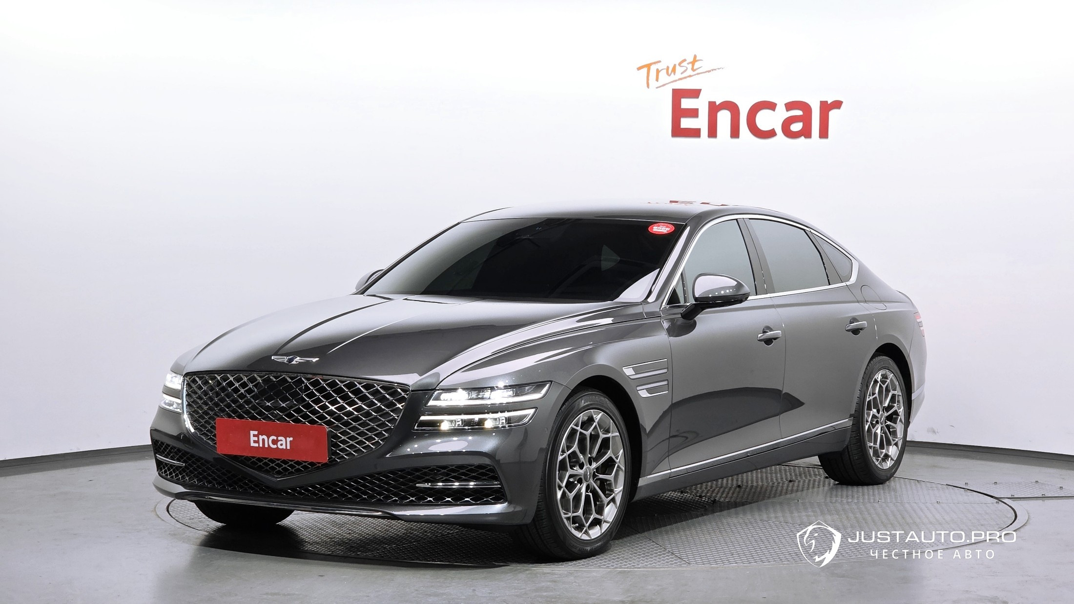 Автомобиль Genesis G80