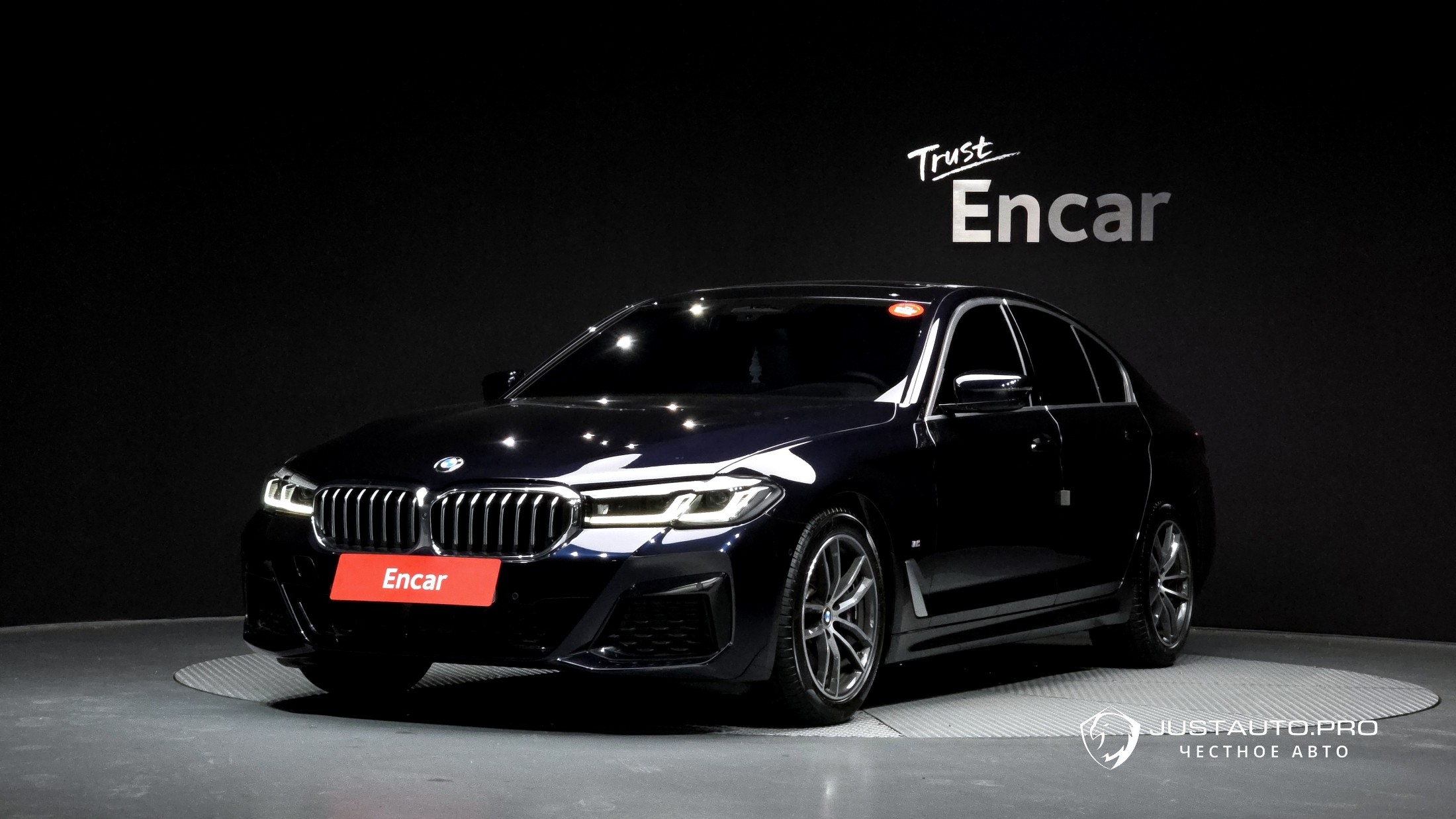 Автомобиль BMW 5-Series