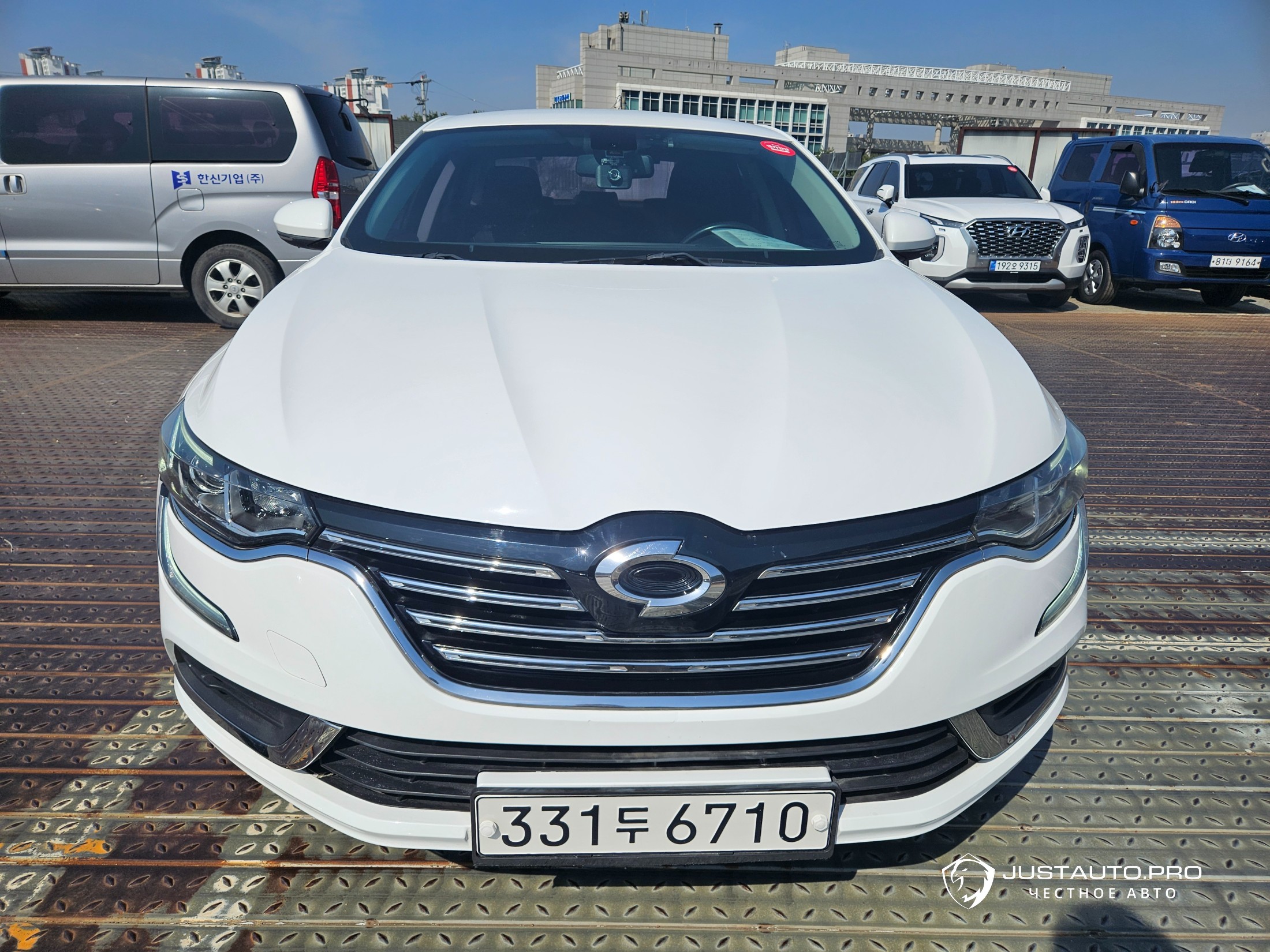 Автомобиль Renault-KoreaSamsung SM6