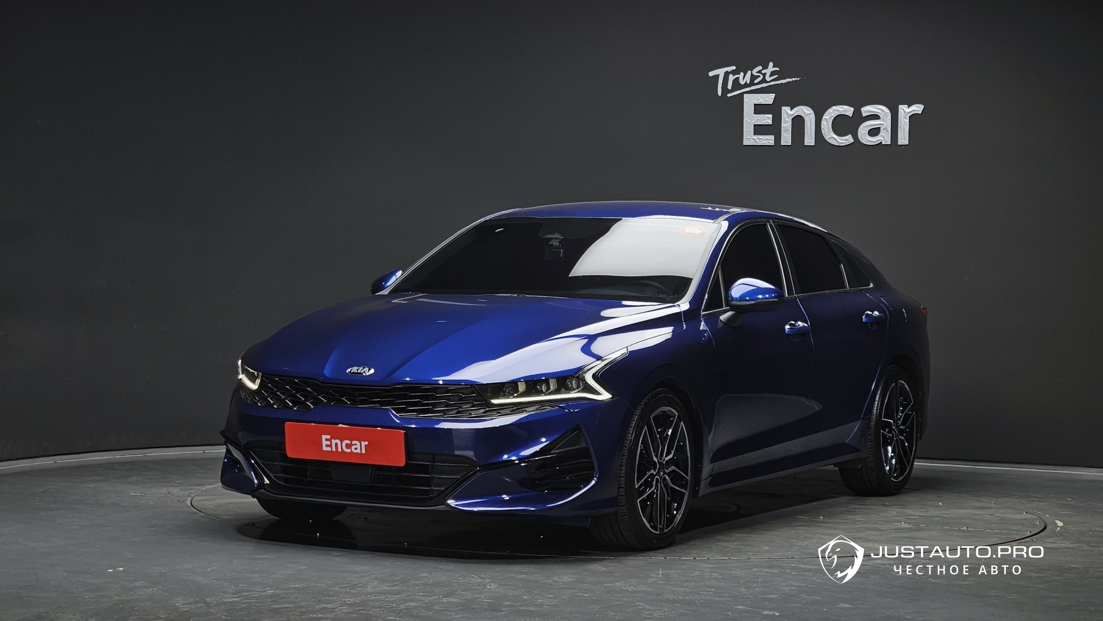 Автомобиль Kia K5