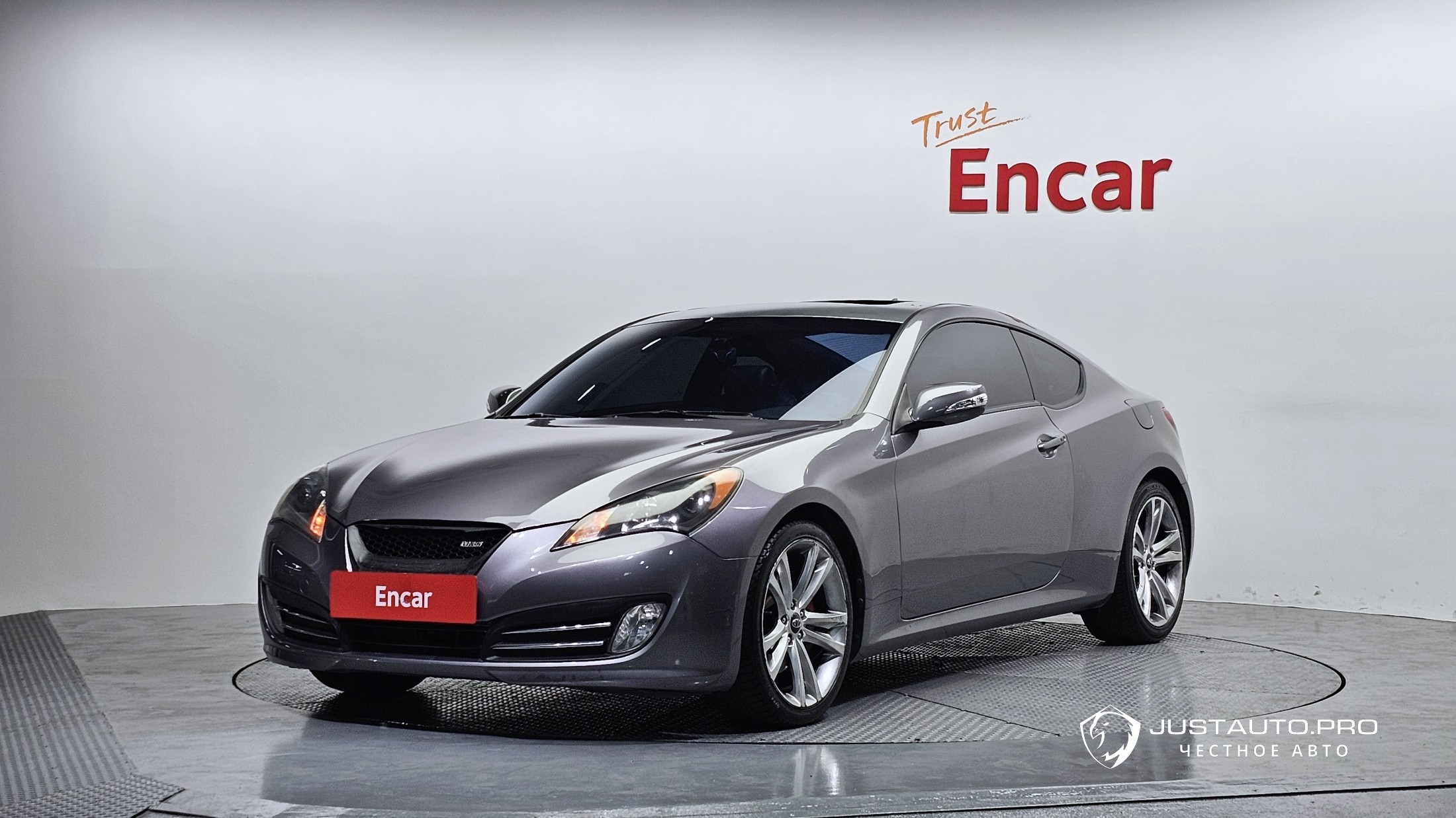 Автомобиль Hyundai Genesis