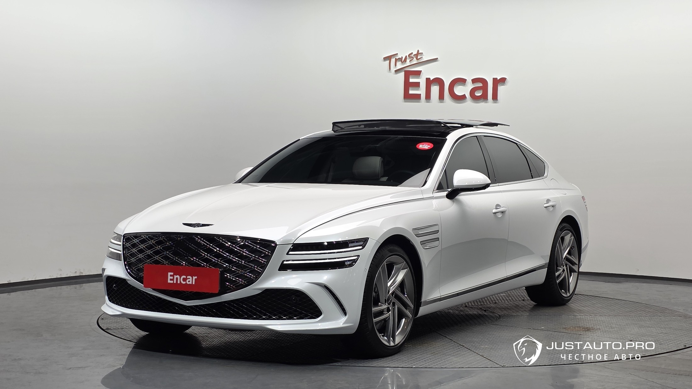Автомобиль Genesis G80