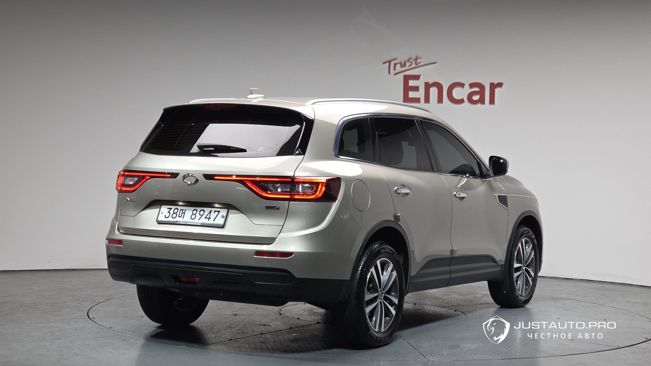 Автомобиль Renault-KoreaSamsung QM6