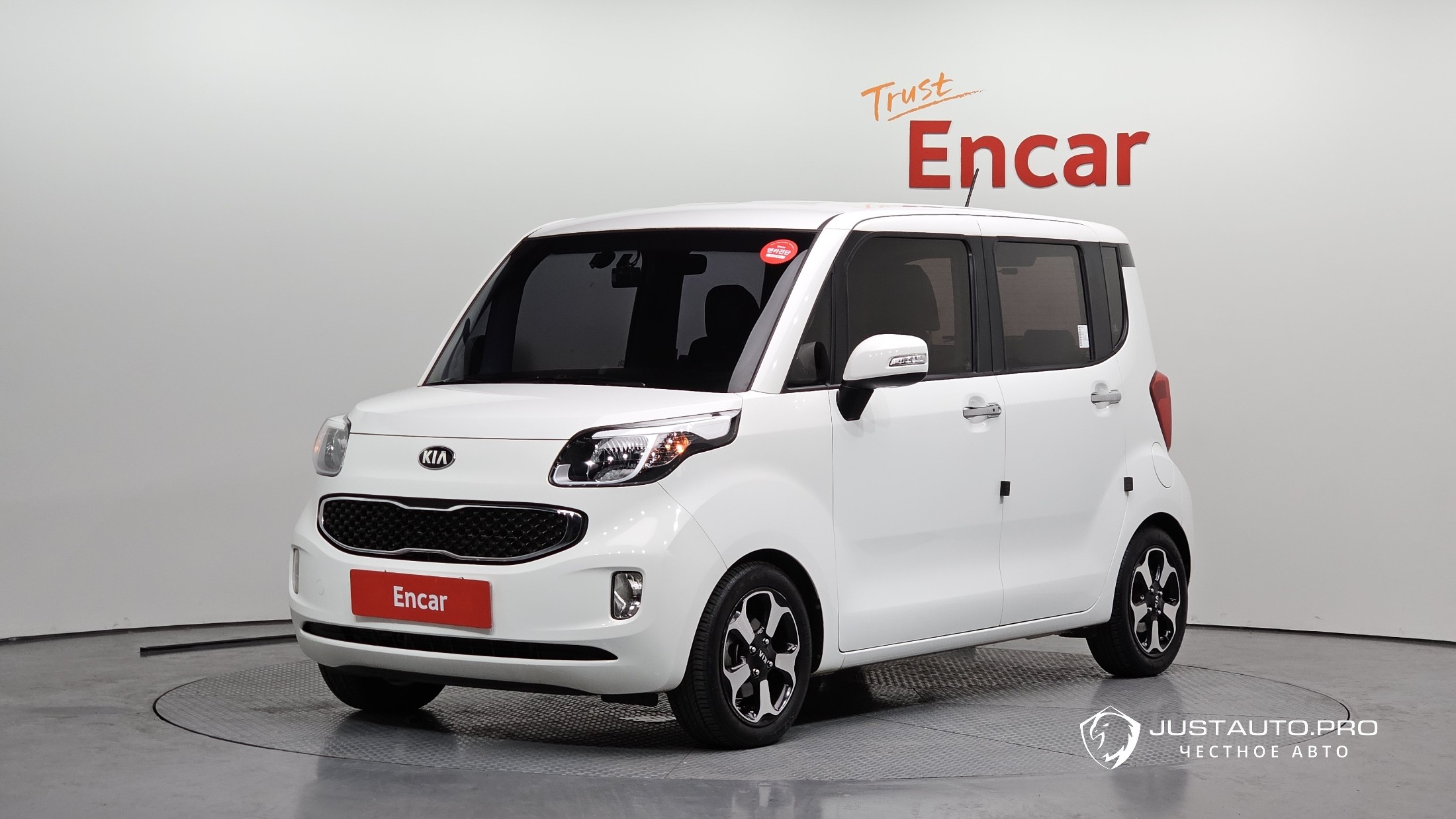 Автомобиль Kia RAY