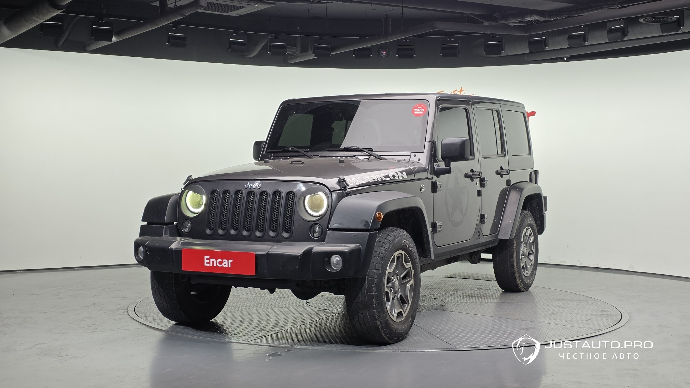 Автомобиль Jeep Wrangler