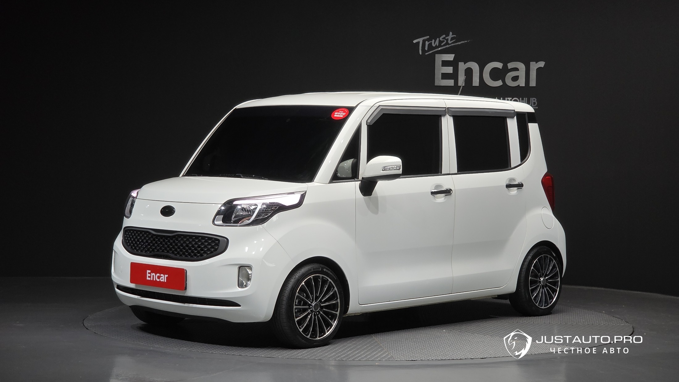 Автомобиль Kia RAY