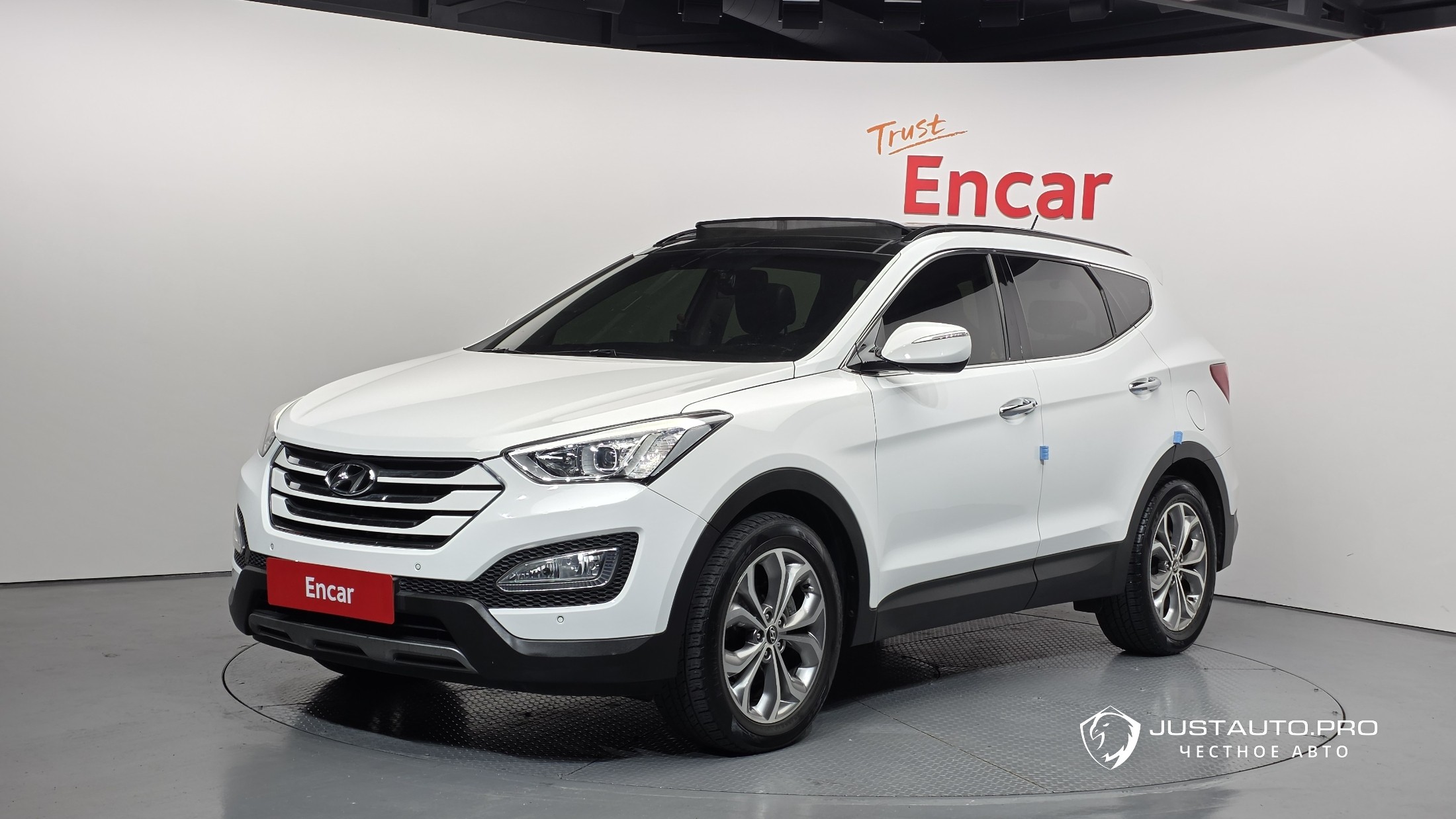 Автомобиль Hyundai Santafe