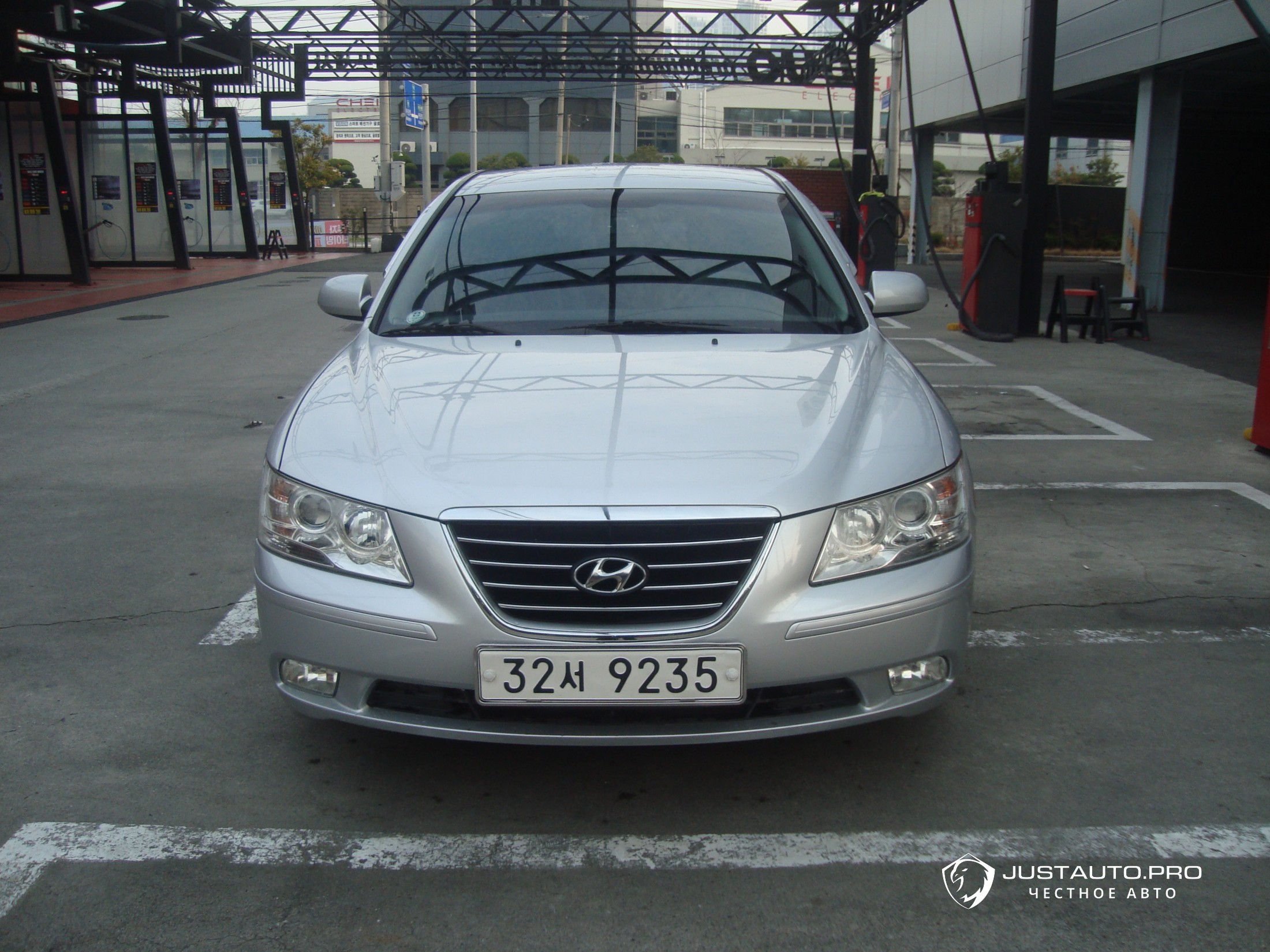 Автомобиль Hyundai Sonata