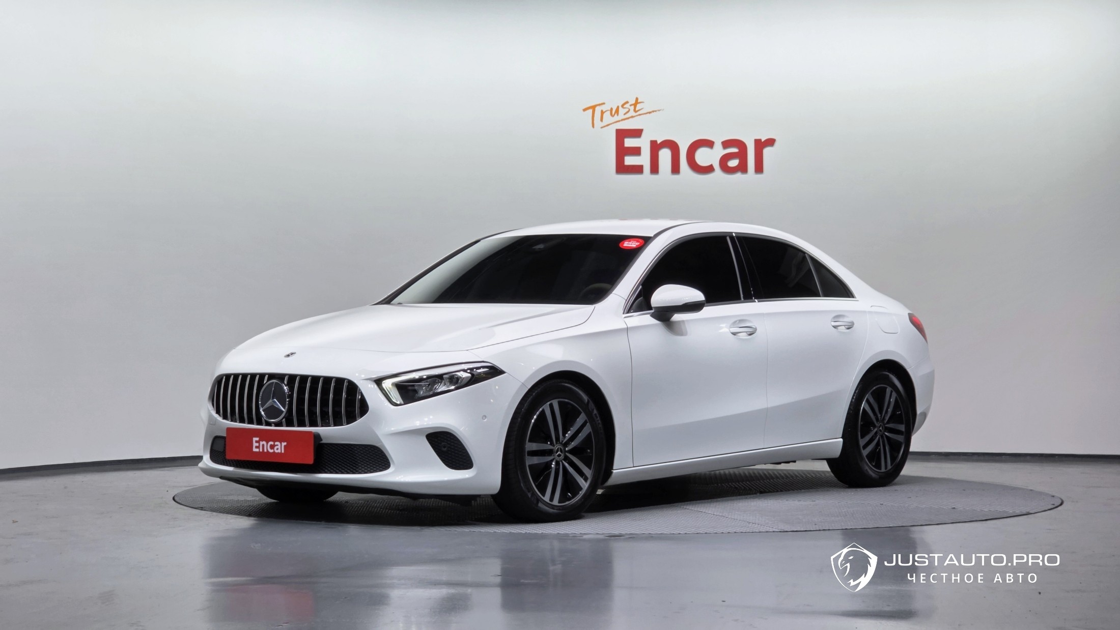 Автомобиль Mercedes-Benz A-Class